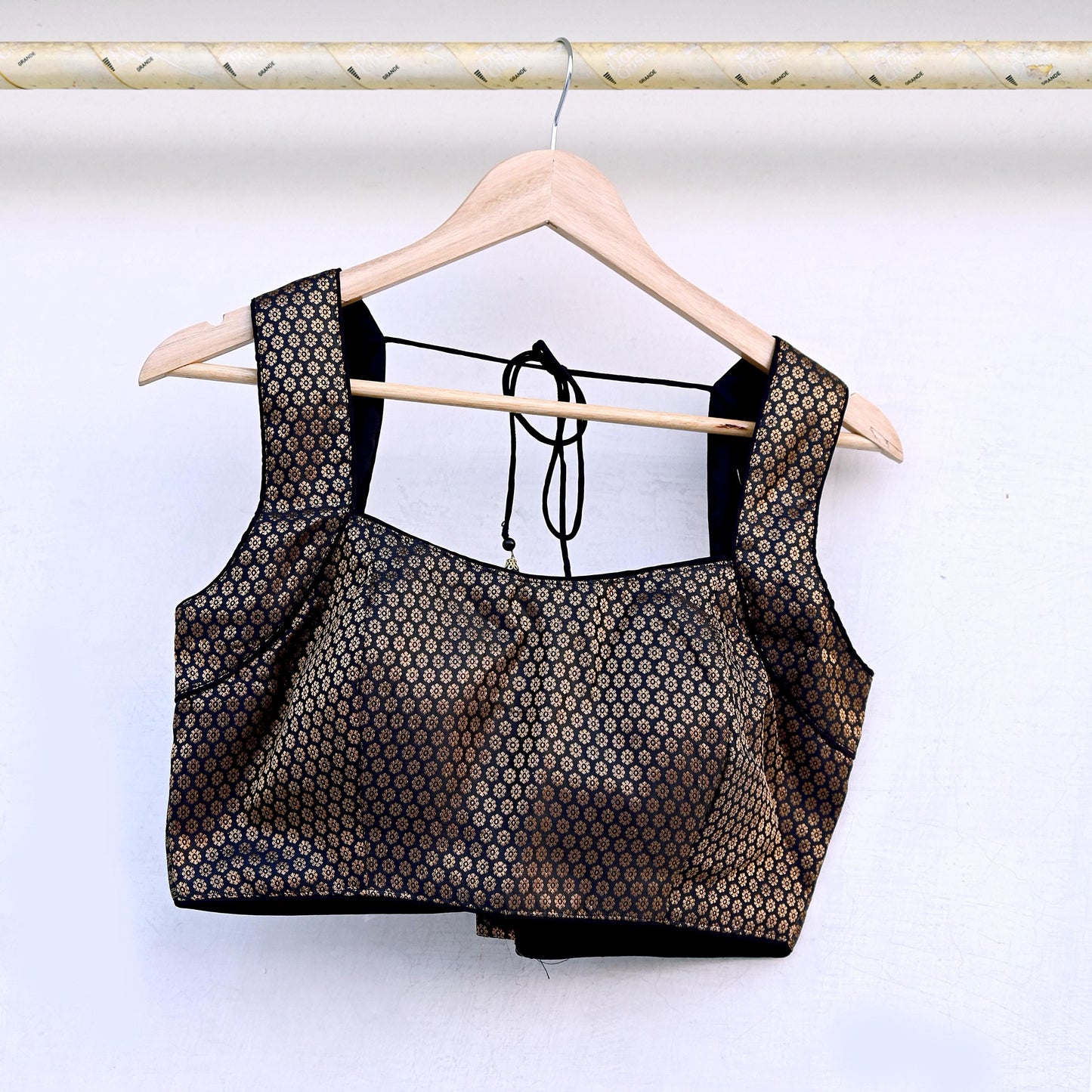 Indian New Black Chanderi silk Woven Brocade Padded Blouse/Top/Crop M Size Party wear Bollywood
