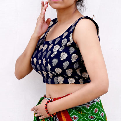 Indian New White Pure Georgette Silk Hand Woven Padded Blouse/Top/Crop Party wear Bollywood One Of a Kind Blouse