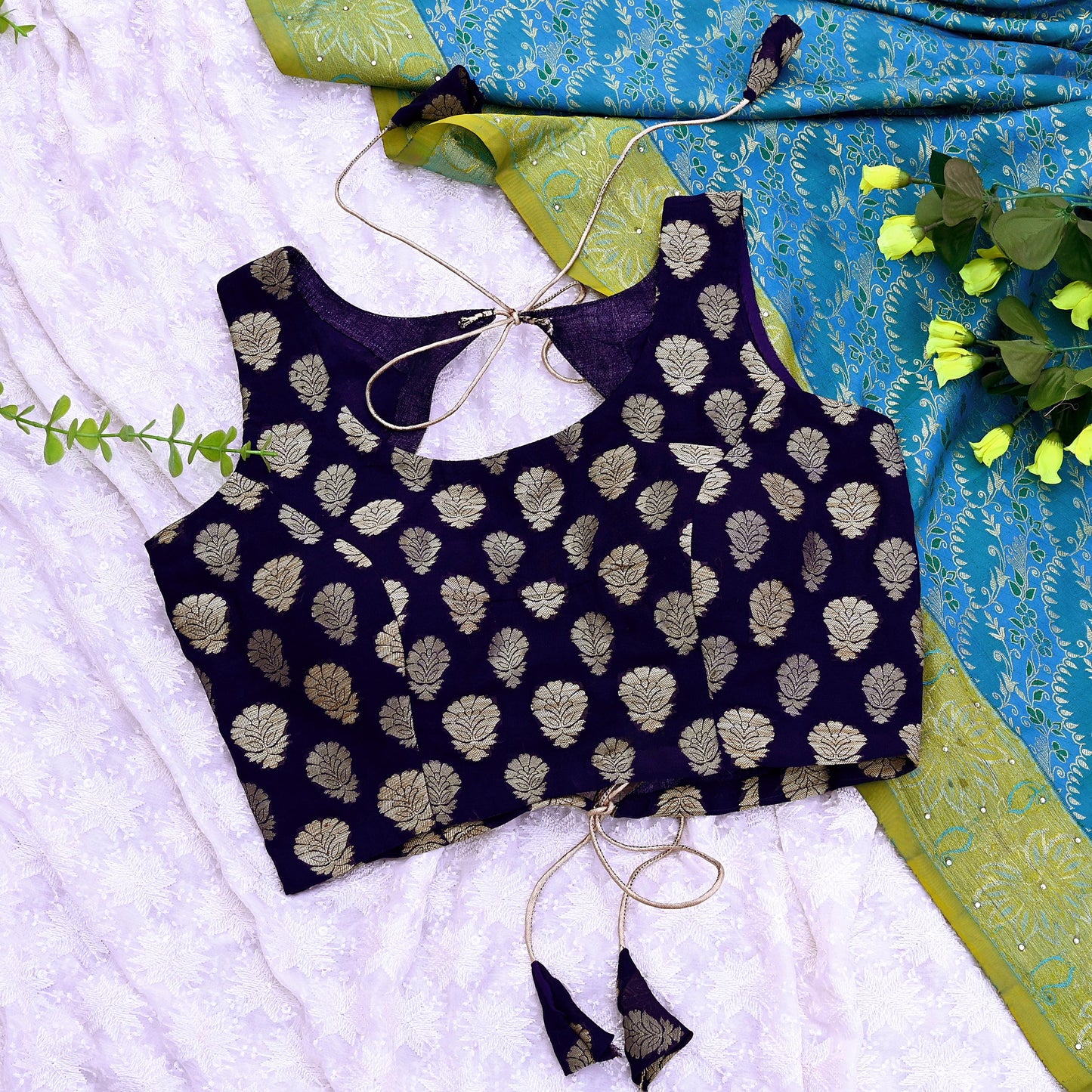 Indian New White Pure Georgette Silk Hand Woven Padded Blouse/Top/Crop Party wear Bollywood One Of a Kind Blouse