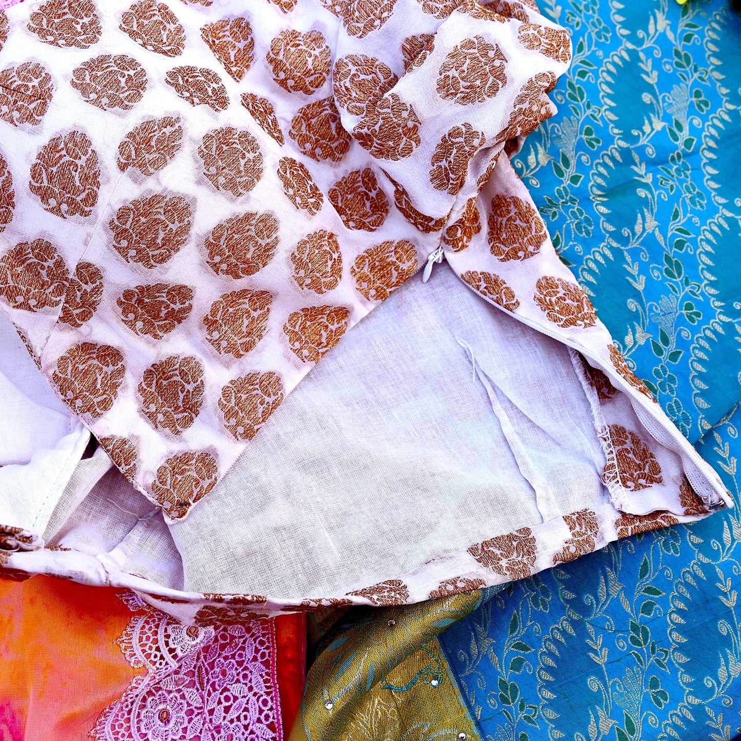 Indian New White Pure Georgette Silk Hand Woven Padded Blouse/Top/Crop Party wear Bollywood One Of a Kind Blouse