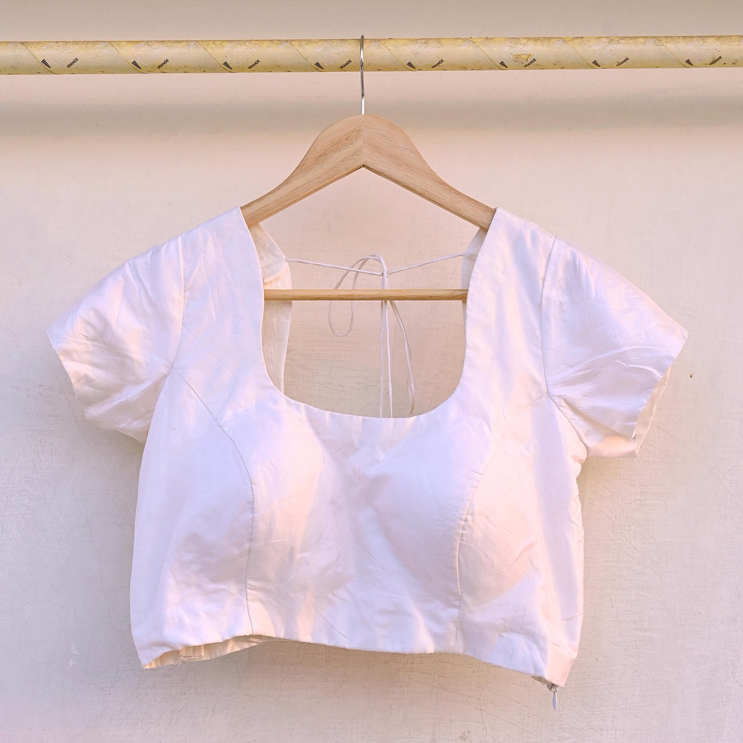 Indian New White Pure Silk Hand Woven Padded Blouse/Top/Crop Party wear Bollywood One Of a Kind Blouse