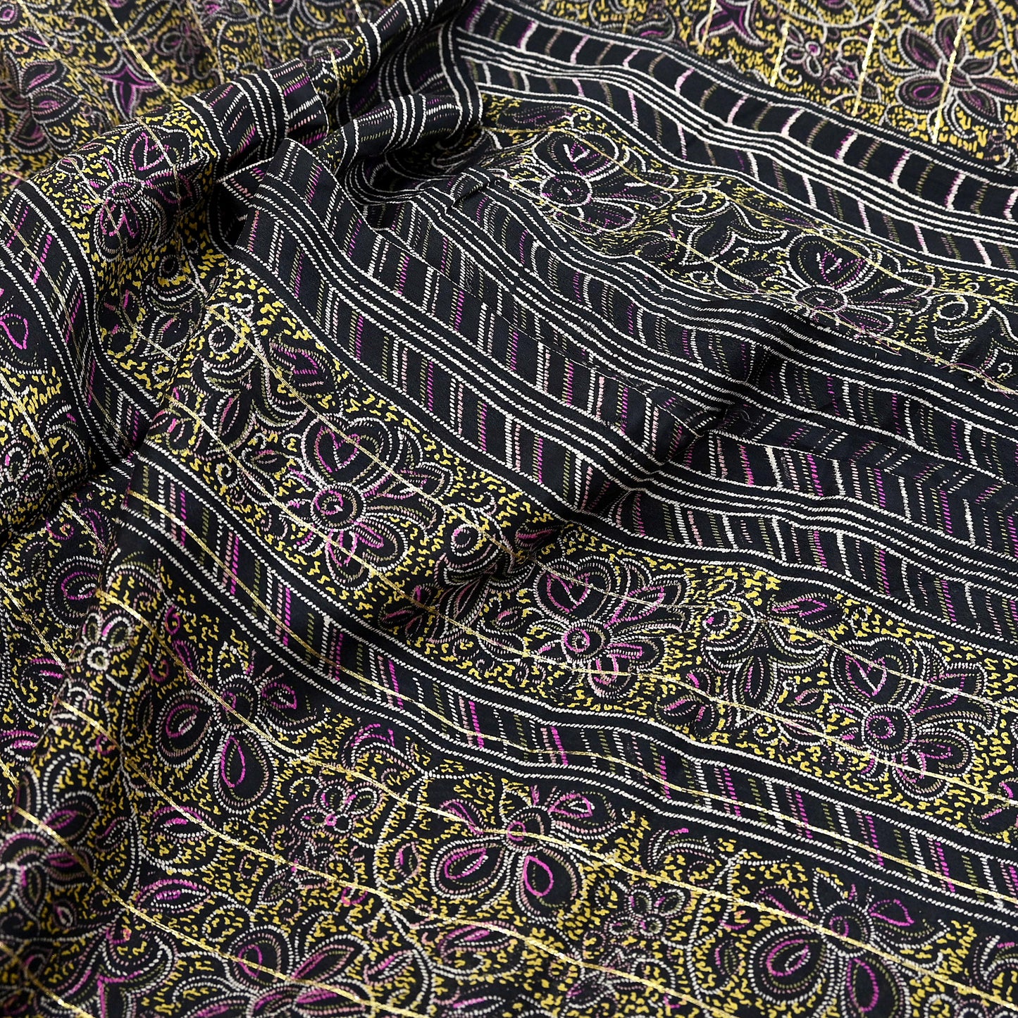 Indian Vintage Black Pure Silk Saree Fabric Floral Print Craft Silk Upcycled Sewing Material Quilting, Dressmaking, Boho Textile 5 Yards