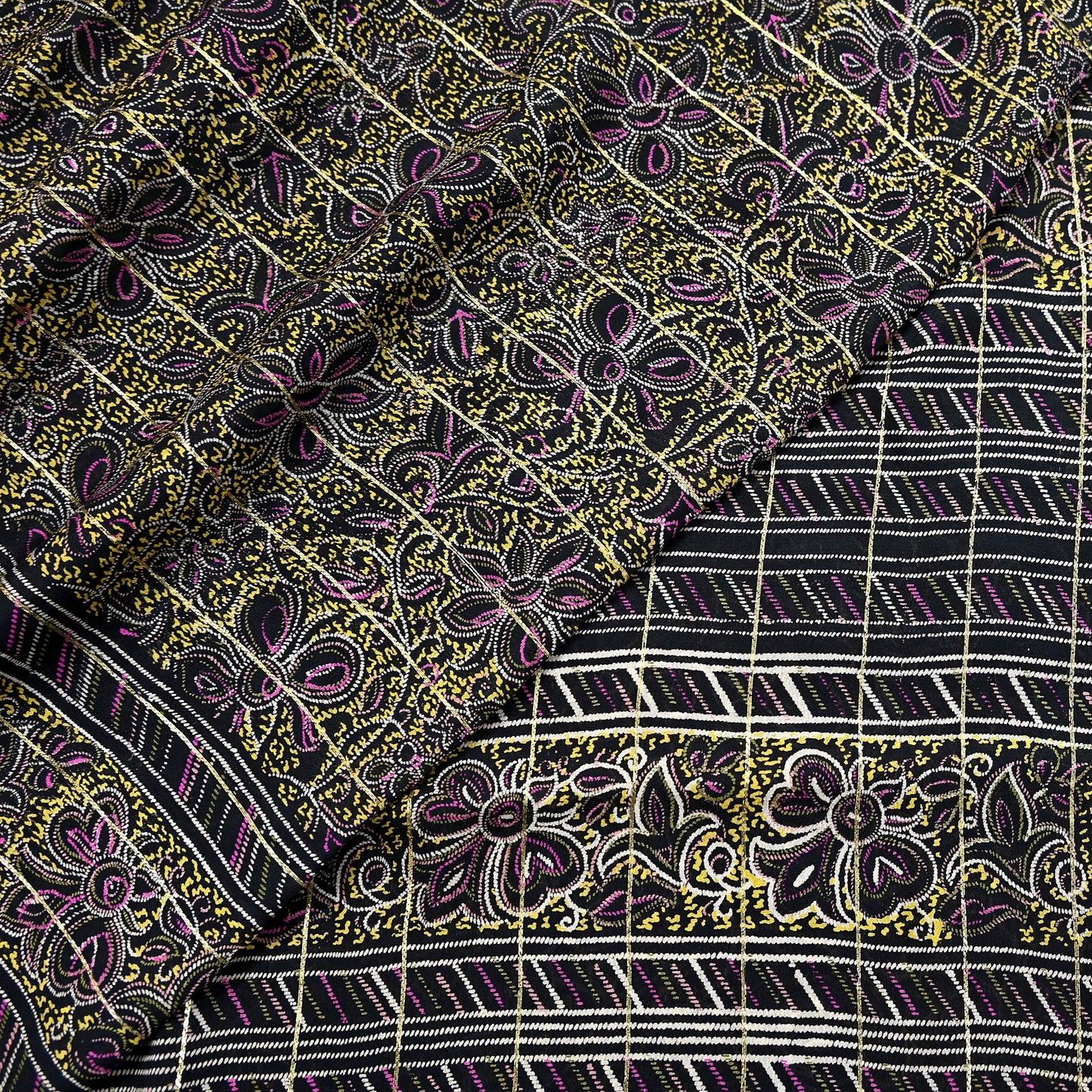 Indian Vintage Black Pure Silk Saree Fabric Floral Print Craft Silk Upcycled Sewing Material Quilting, Dressmaking, Boho Textile 5 Yards