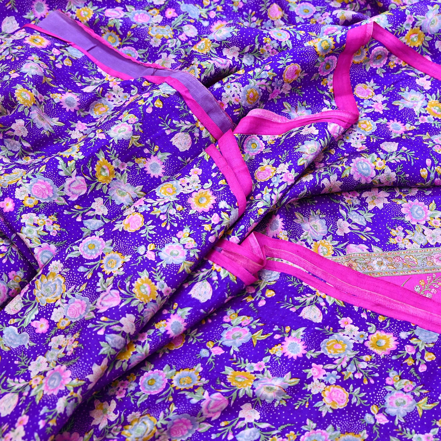Indian Vintage Pure Silk Saree Fabric Purple & Pink Floral Print Silk 5 Yards Boho Textile for Sewing, Quilting Upcycling Crafts