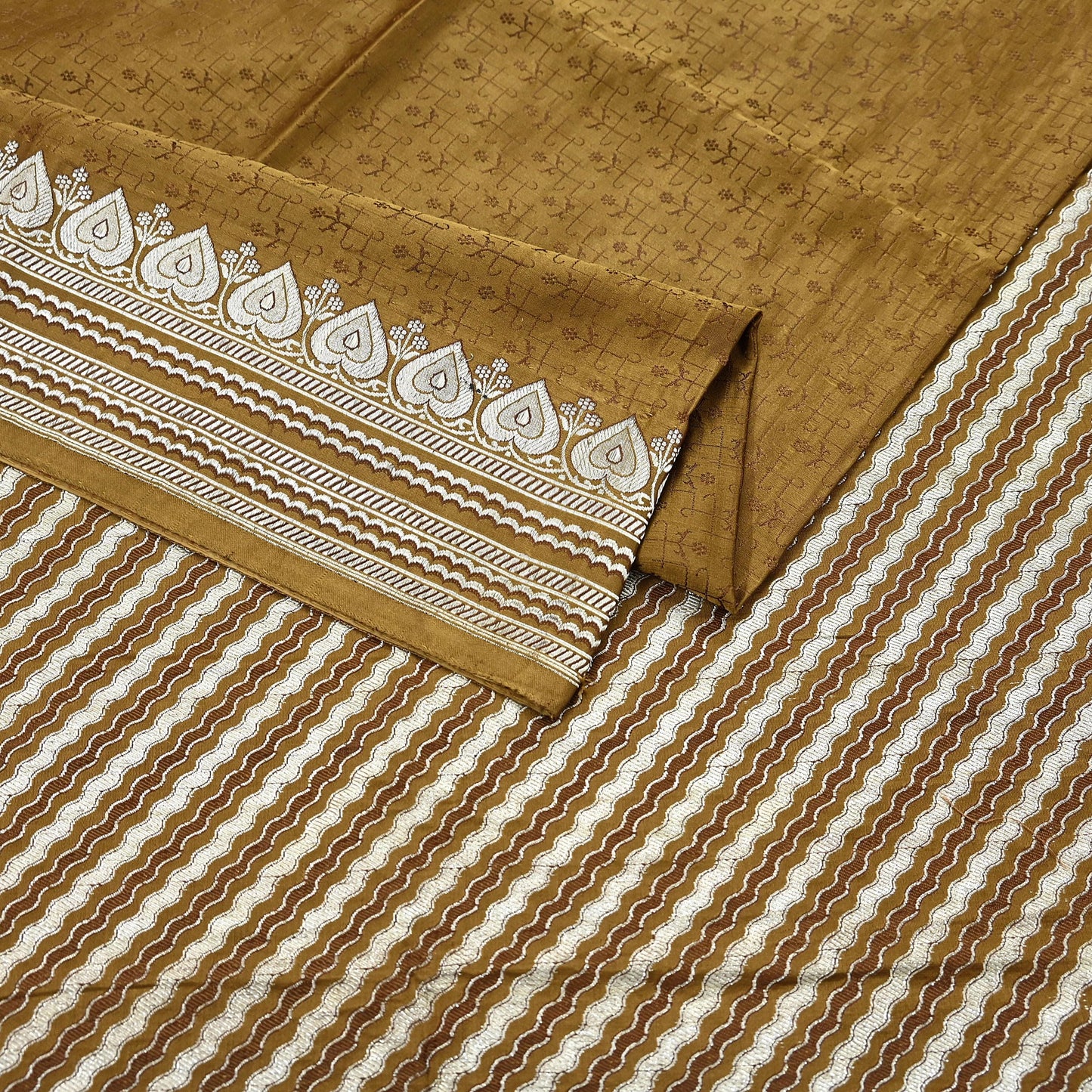 Indian Vintage Sari Green Heavy Pure Satin Silk Woven Banarasi Tanchoi Saree 5Yd Ethnic Craft Fabric Upcycle Bridal Heavy Sarees