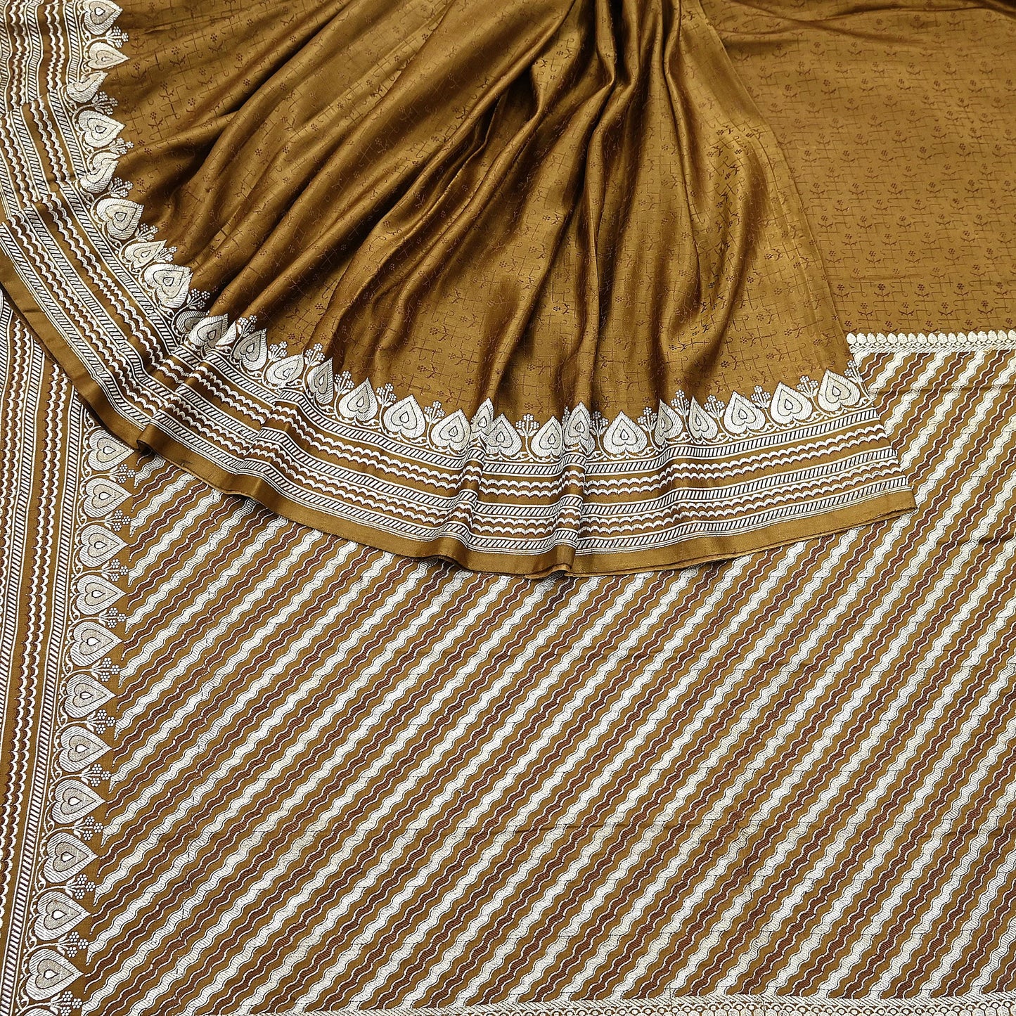 Indian Vintage Sari Green Heavy Pure Satin Silk Woven Banarasi Tanchoi Saree 5Yd Ethnic Craft Fabric Upcycle Bridal Heavy Sarees