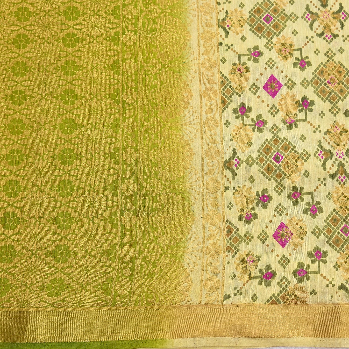 Vintage Heavy Sari Green & Ivory Hand Woven Printed Artificial Silk Sarees Zari 5Yd Floral Craft Fabric Dress making Crafting Quilting