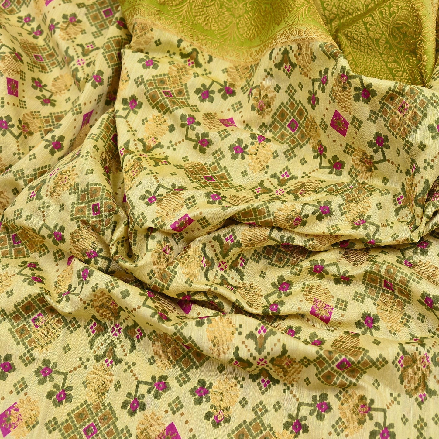 Vintage Heavy Sari Green & Ivory Hand Woven Printed Artificial Silk Sarees Zari 5Yd Floral Craft Fabric Dress making Crafting Quilting