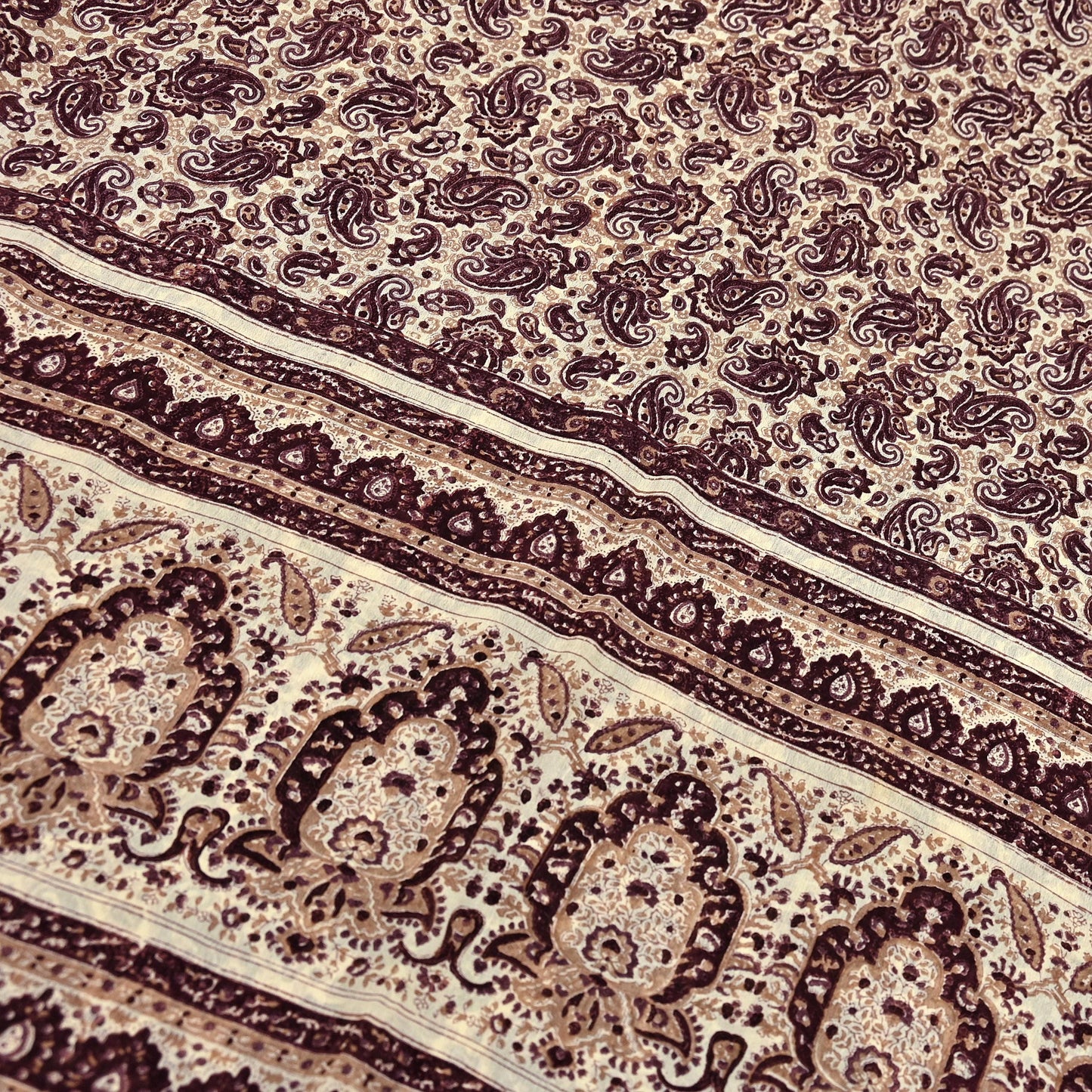 Vintage Brown Beige Pure Silk Saree Indian Paisley Printed Silk Fabric 6 Yard Soft Sewing Material for Dressmaking, Quilting & Crafts