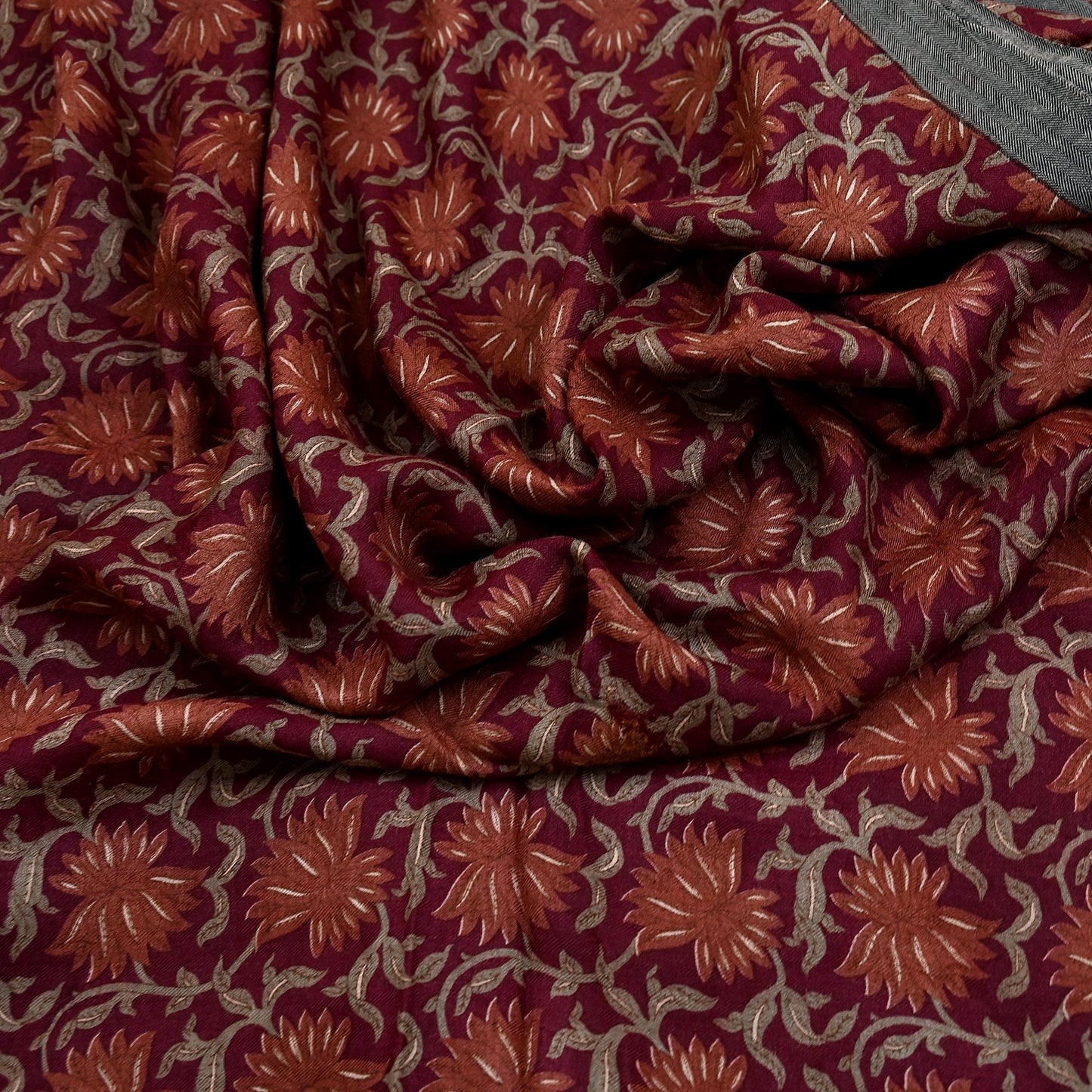 Vintage Maroon Brown Wool Saree Indian Pure Wool Floral Woven Fabric 5 Yard Soft Warm Craft Material for Winter Dressmaking & Sewing