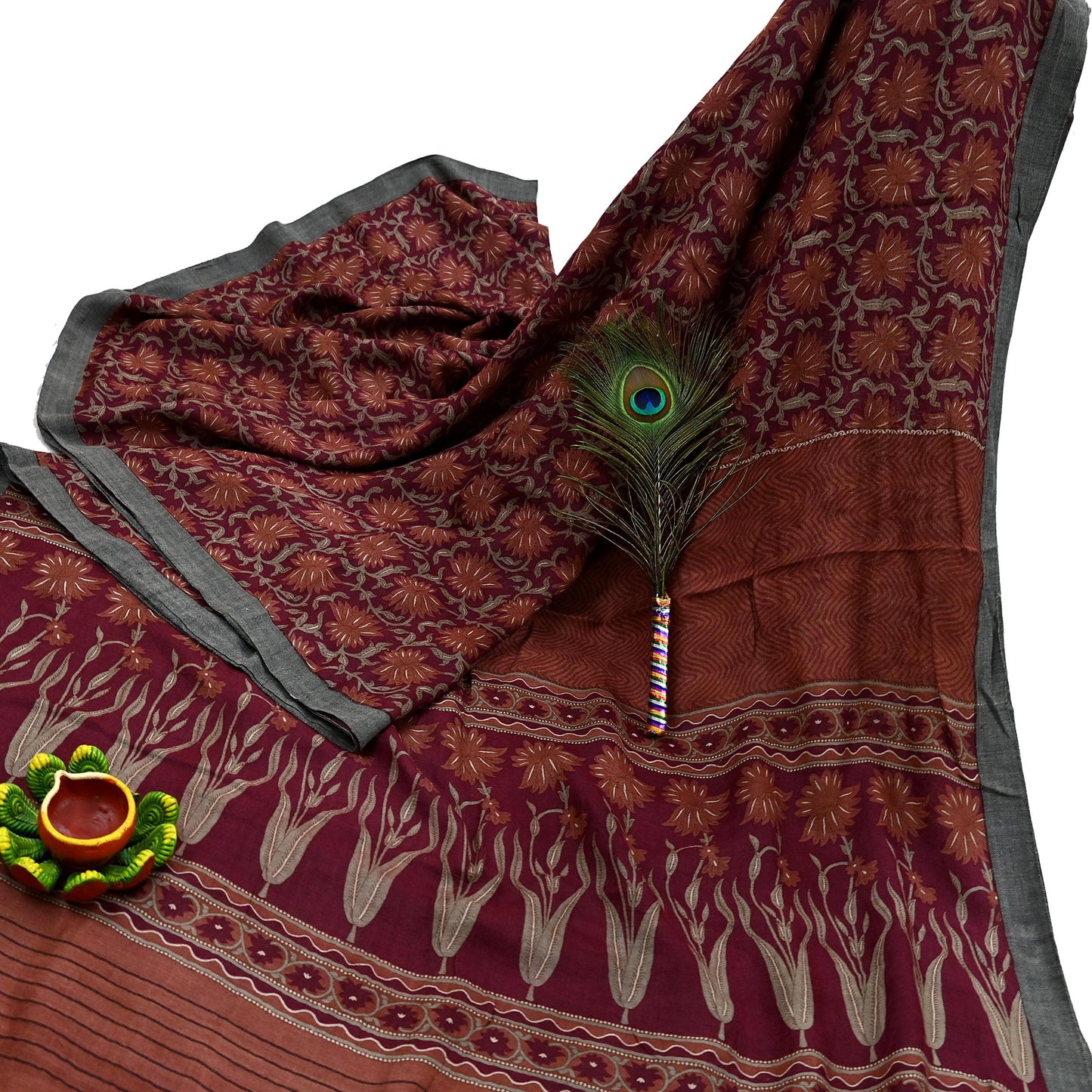 Vintage Maroon Brown Wool Saree Indian Pure Wool Floral Woven Fabric 5 Yard Soft Warm Craft Material for Winter Dressmaking & Sewing