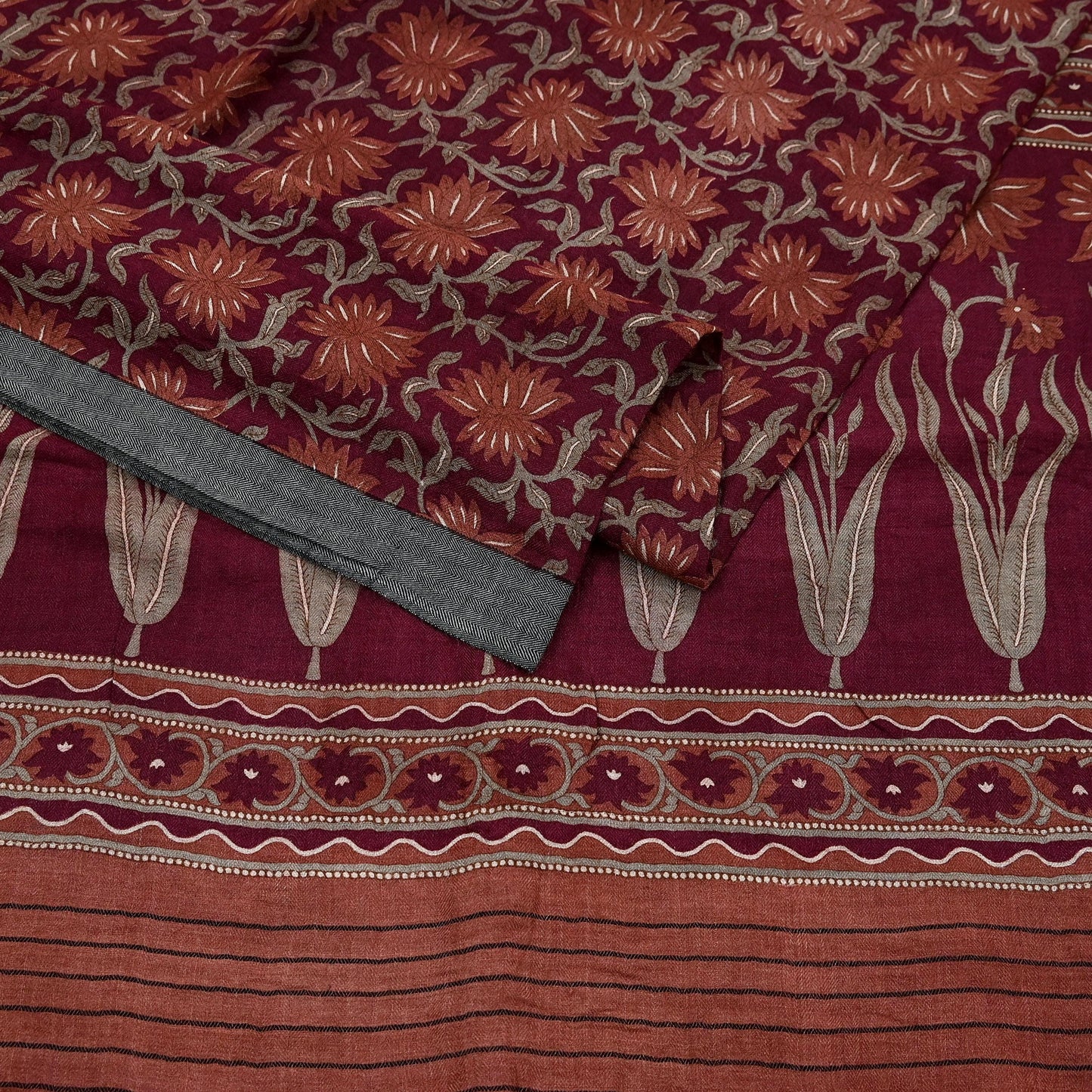 Vintage Maroon Brown Wool Saree Indian Pure Wool Floral Woven Fabric 5 Yard Soft Warm Craft Material for Winter Dressmaking & Sewing