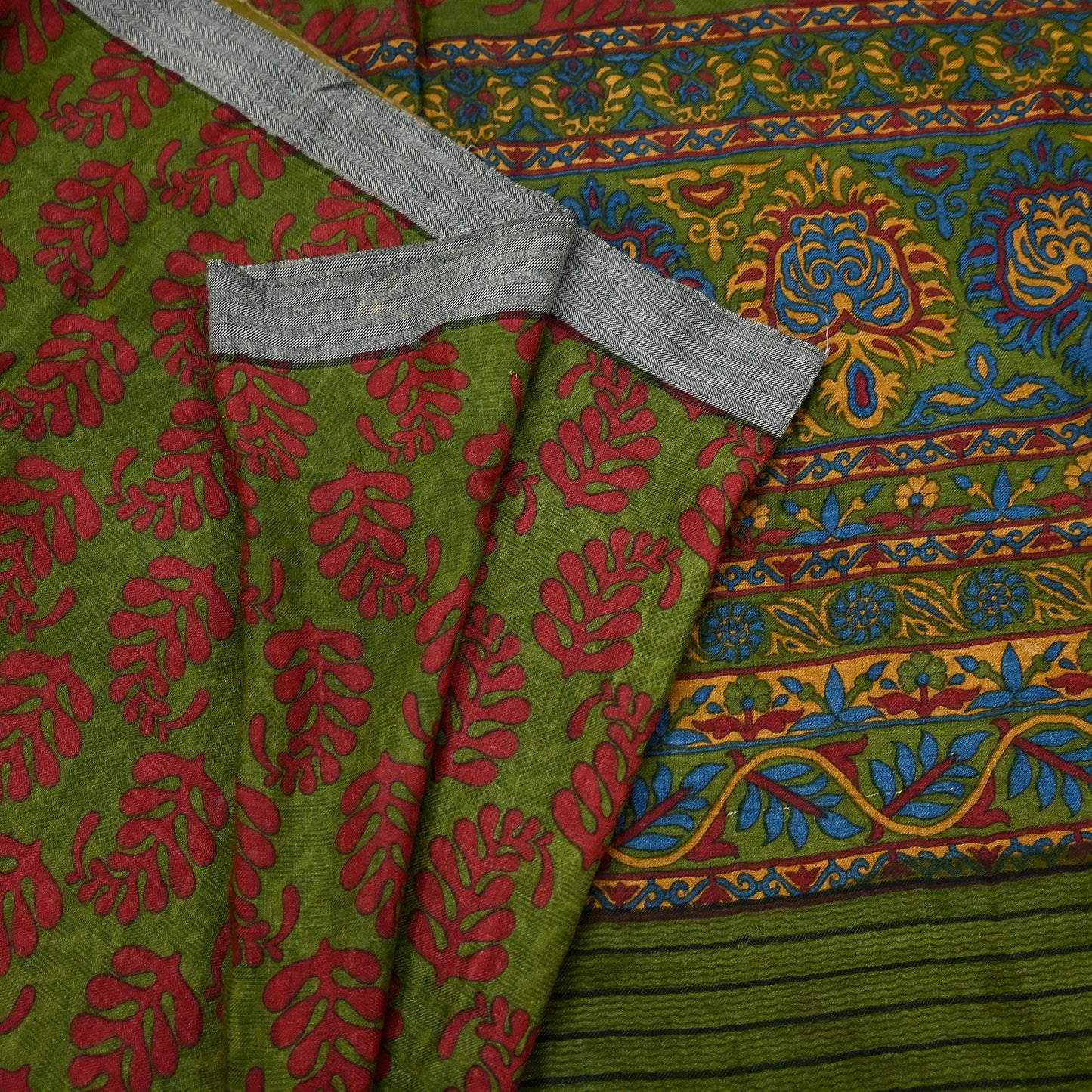 Vintage Green Wool Saree Indian Pure Wool Floral Woven Fabric 5 Yard Soft Warm Winter Textile for Dressmaking & Sewing Crafts