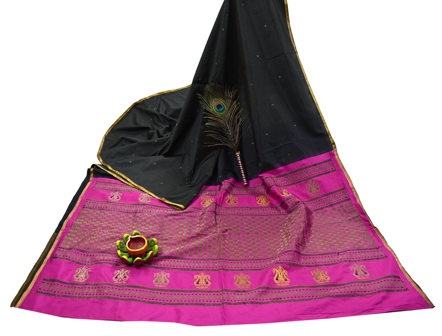 Indian Vintage Sari Pink & Black Mysore Silk Hand Woven Saree with Zari Border 5 Yards Soft Craft Fabric Upcycle, Quilting, Dressmaking