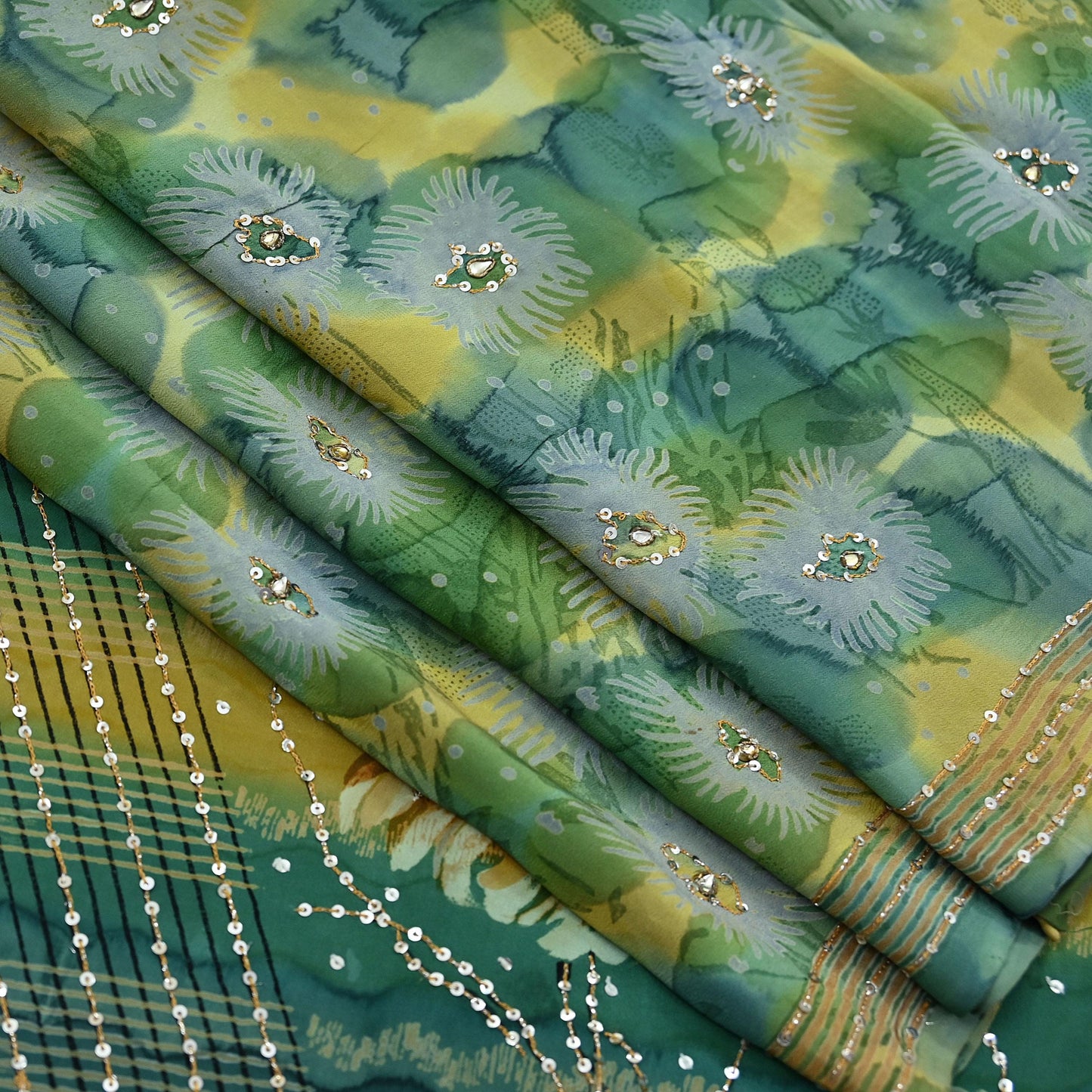 Indian Vintage Sari Green Pure Crepe Silk Hand Embroidered Saree 5yd Sewing Floral Craft Sequins Dress making Crafting Quilting