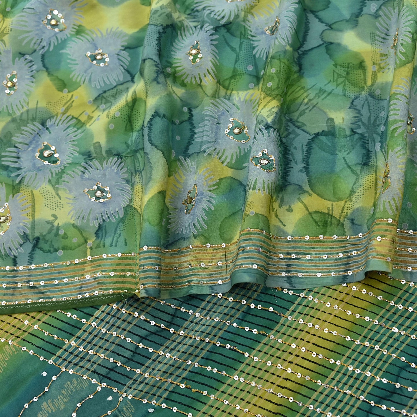 Indian Vintage Sari Green Pure Crepe Silk Hand Embroidered Saree 5yd Sewing Floral Craft Sequins Dress making Crafting Quilting