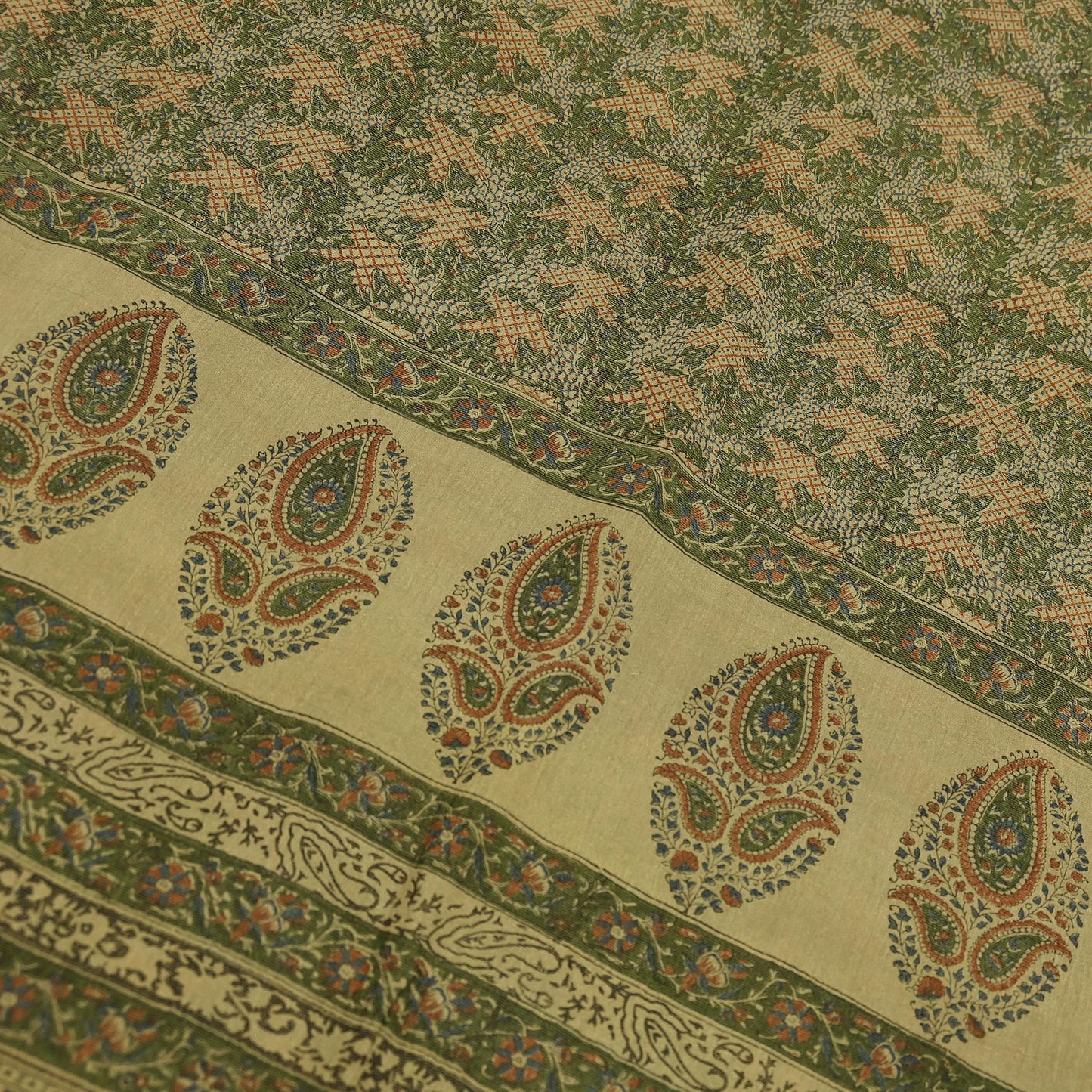 Indian Vintage Sari Green Pure Silk Printed Sarees 5yd Sewing Craft Fabric Dress Making  Soft Floral Wrap Upcycle Used Quilting Crafting