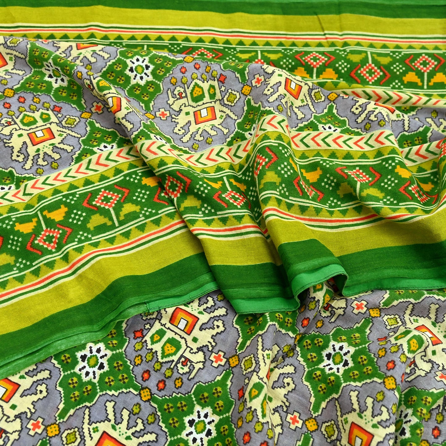 Indian Vintage Green Pure Cotton Saree Traditional Ikat Elephant Print 5 Yard Fabric Lightweight Boho Craft Material