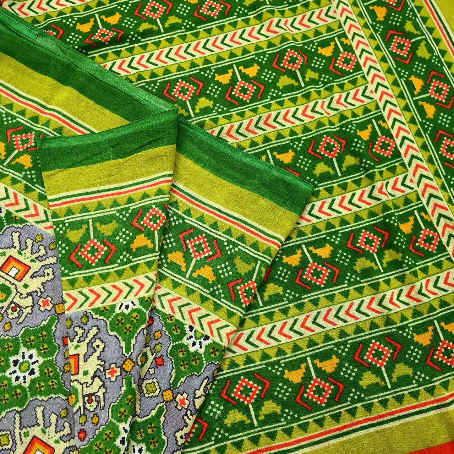 Indian Vintage Green Pure Cotton Saree Traditional Ikat Elephant Print 5 Yard Fabric Lightweight Boho Craft Material