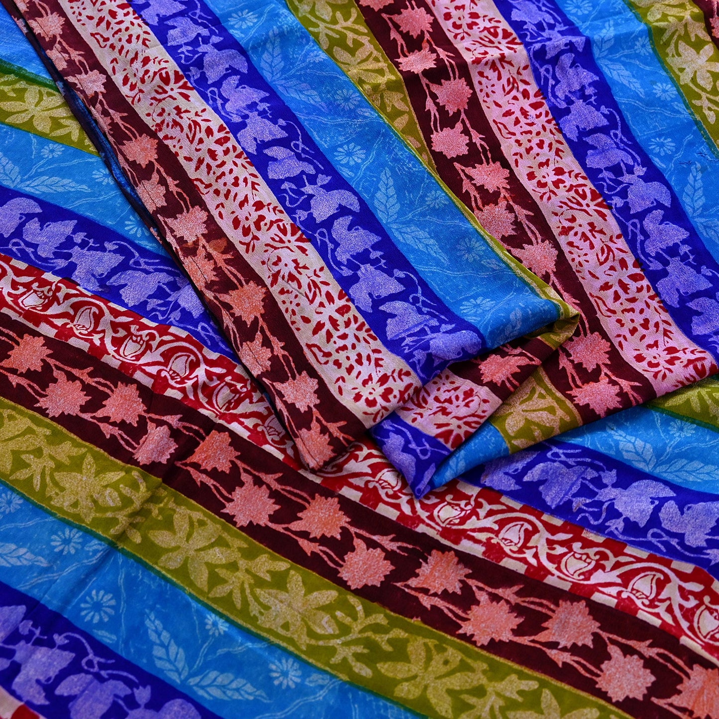 Vintage Blue Crepe Silk Saree Pure Silk Printed Floral Fabric 5Yds Indian Sewing, Quilting, Dressmaking & Christmas Craft Material