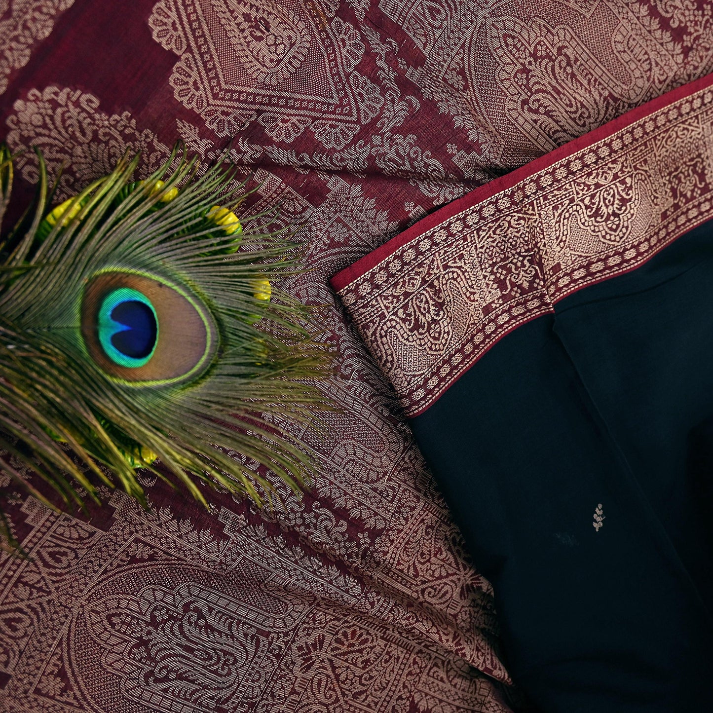 Indian Vintage Sari Maroon & Black Pure Cotton Hand Woven Sarees Craft Fabric 5yd Ethnic Crafting Upcycle Quilting Dress Making Quilting