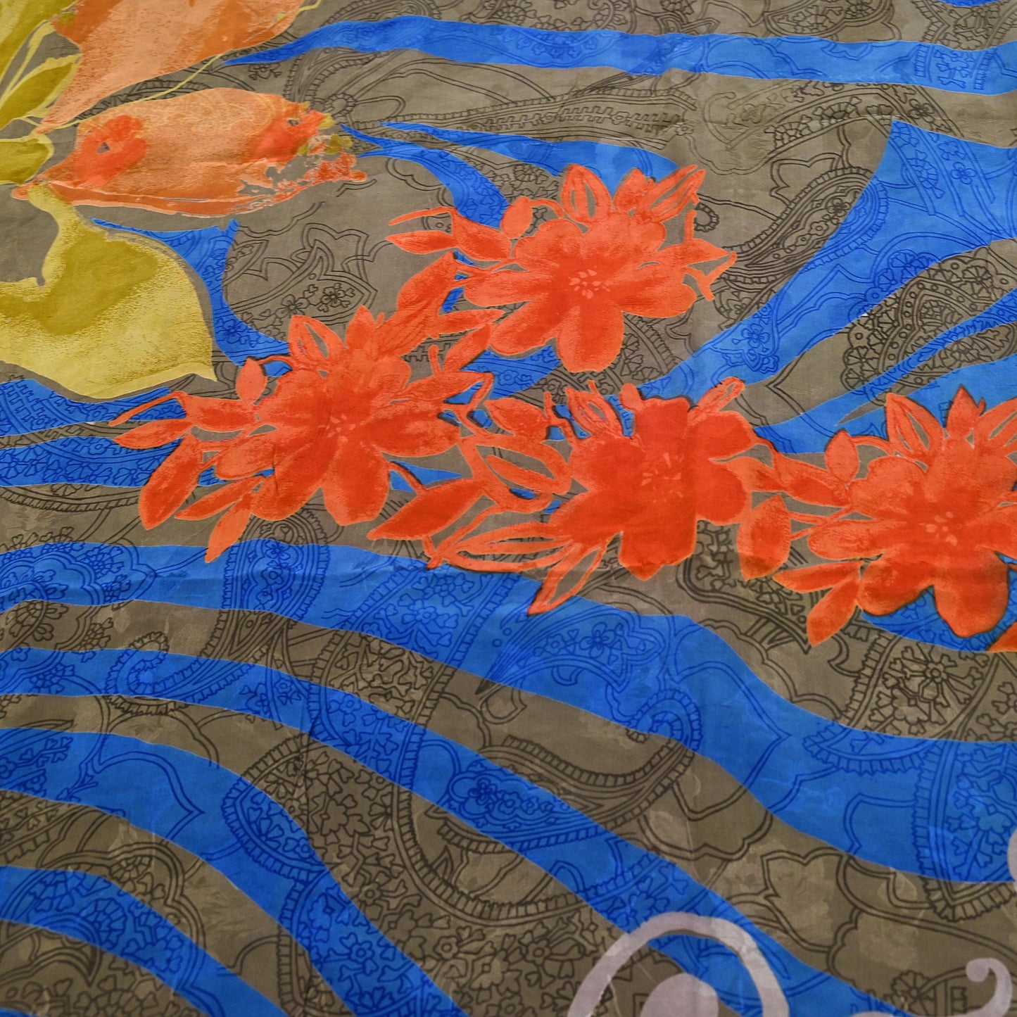 Indian Vintage Green & Multi Pure Crepe Silk Saree Floral Print 5 Yards Soft Sewing Fabric for Dressmaking, Quilting, Crafting Upcycling