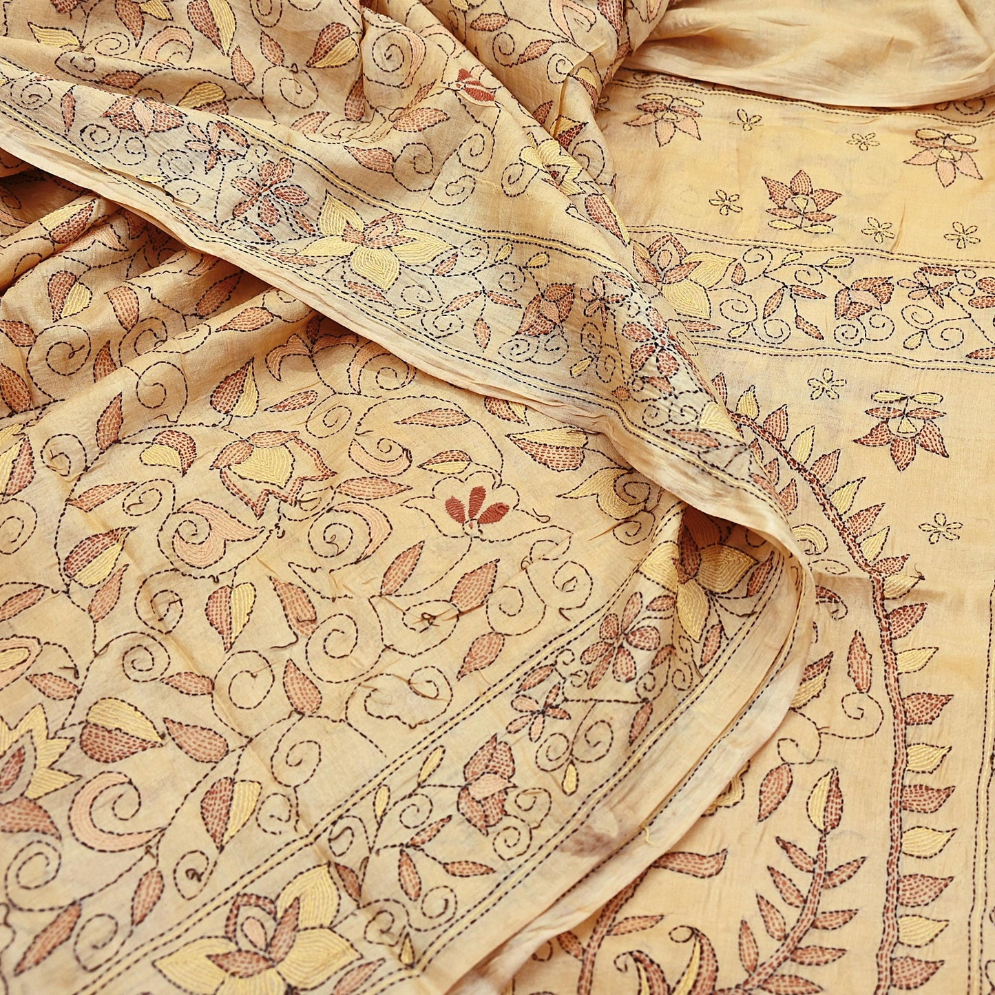 Indian Vintage Beige & Green Saree 100% Pure Silk Hand Embroidered Kantha Sari Fabric 5Yd Sewing Floral Sequin