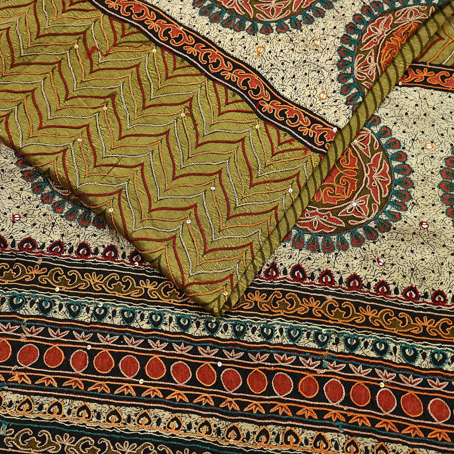 Indian Vintage Sari Green Pure Silk Hand Embroidered Sarees 5Yd Craft Fabric Sewing soft Quilting Crafting Ethnic Bollywood sarees