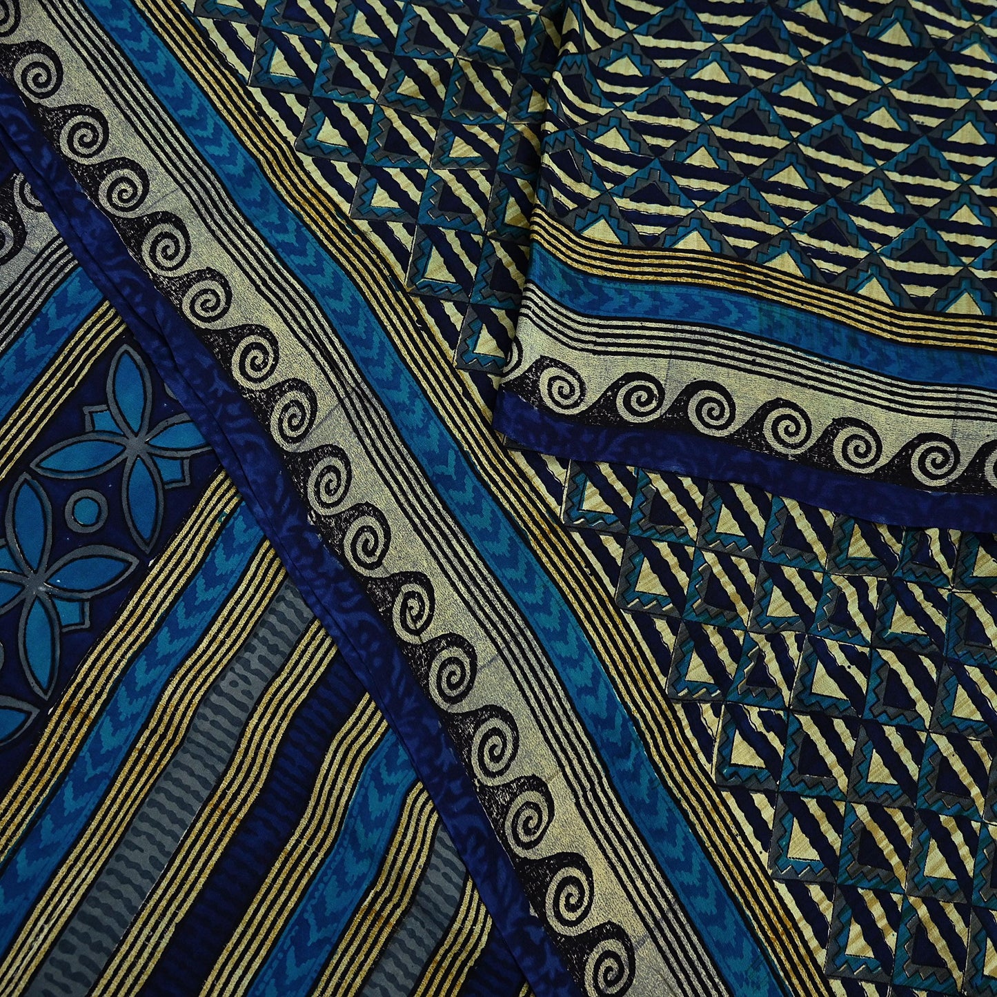 Indian Vintage Sari Green & Blue Pure Crepe Silk Printed Saree 5yard Sewing Quilting Geometric Soft Craft Fabric Wrap