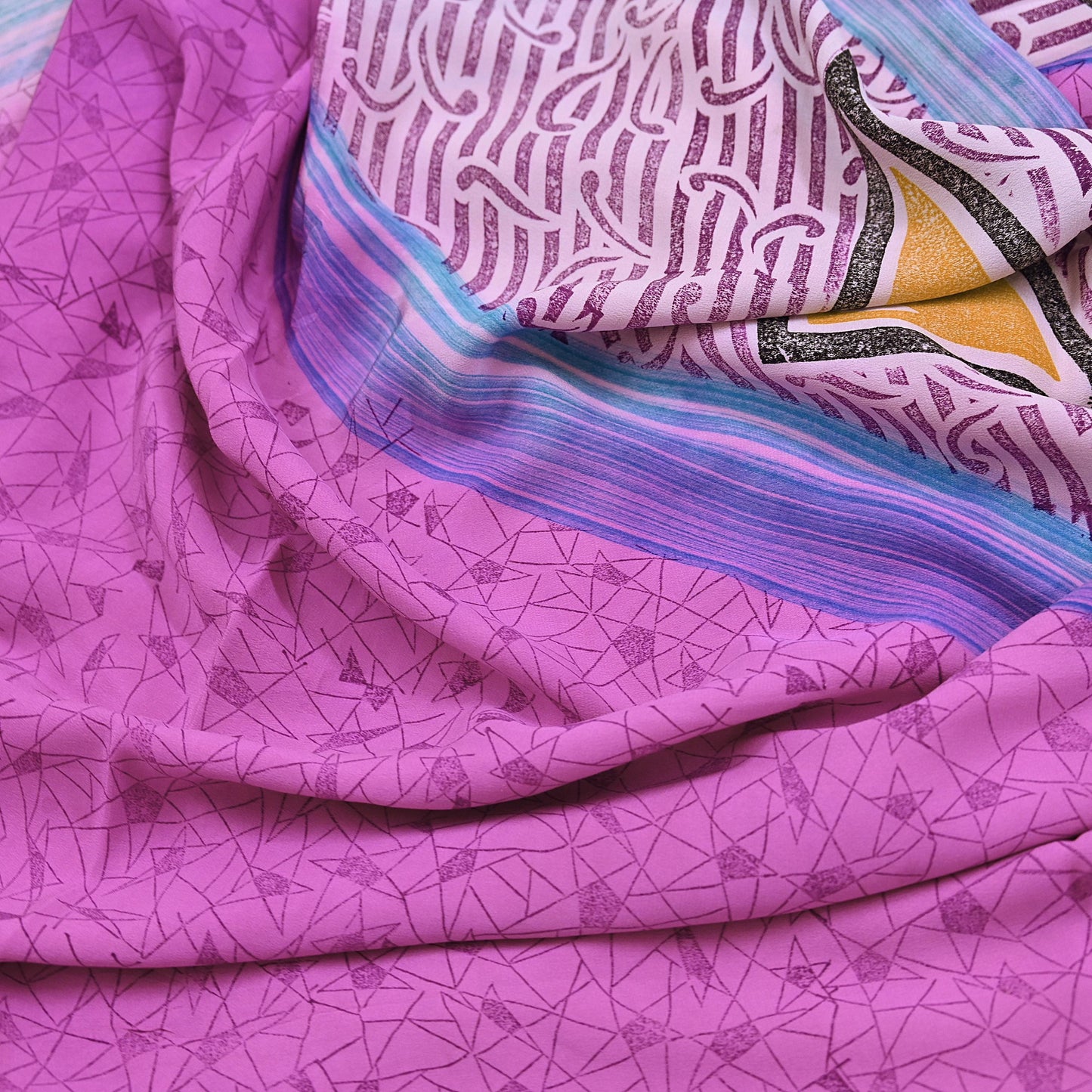 Indian Vintage Pink Pure Crepe Silk Saree Floral Print 5 Yards Soft Sewing Fabric for Dressmaking, Quilting, Crafting Upcycling