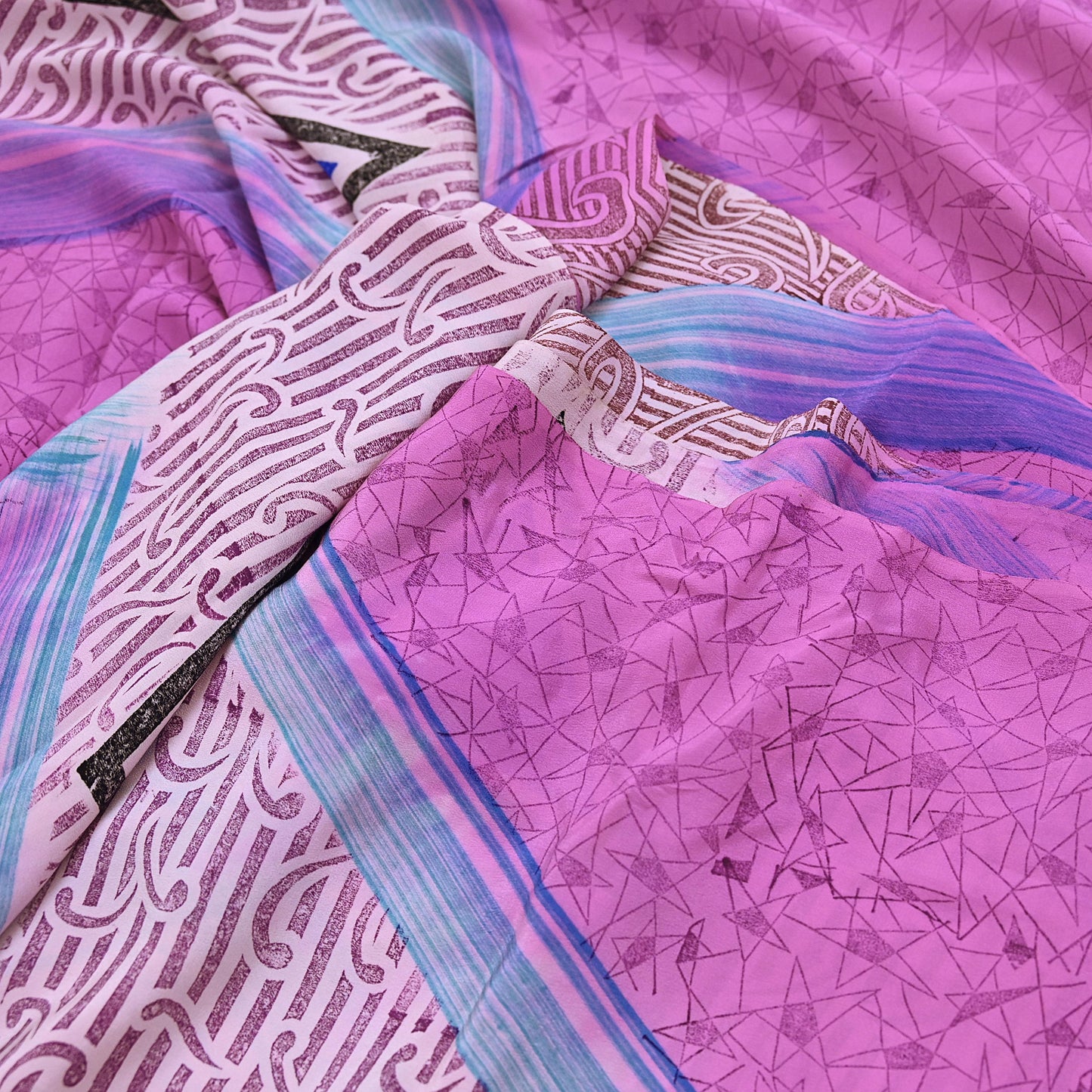 Indian Vintage Pink Pure Crepe Silk Saree Floral Print 5 Yards Soft Sewing Fabric for Dressmaking, Quilting, Crafting Upcycling