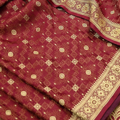 Vintage Maroon Banarasi Silk Saree Pure Satin Silk Handwoven Tanchoi Fabric with Floral Weave 5 Yard Dressmaking Craft Material