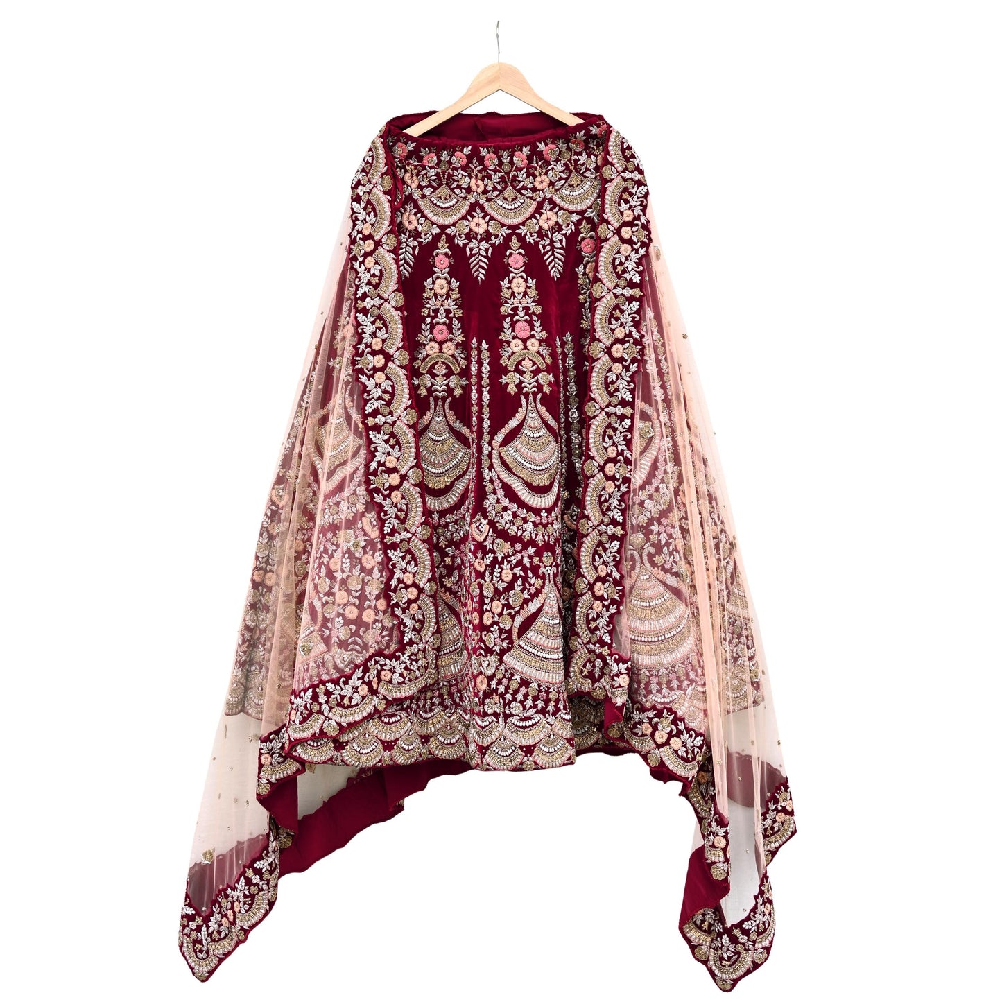 Pre-Owned Designer Anamika Khanna Hand Embroidered Lehenga & Dupatta Set  Maroon Velvet Skirt with Peach Net Dupatta