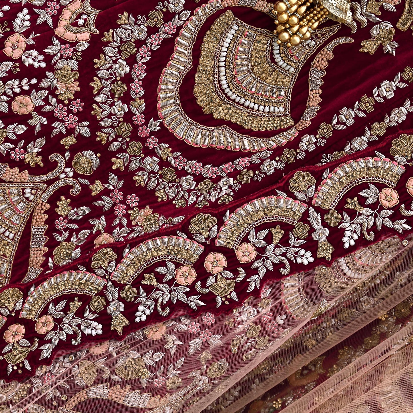 Pre-Owned Designer Anamika Khanna Hand Embroidered Lehenga & Dupatta Set  Maroon Velvet Skirt with Peach Net Dupatta