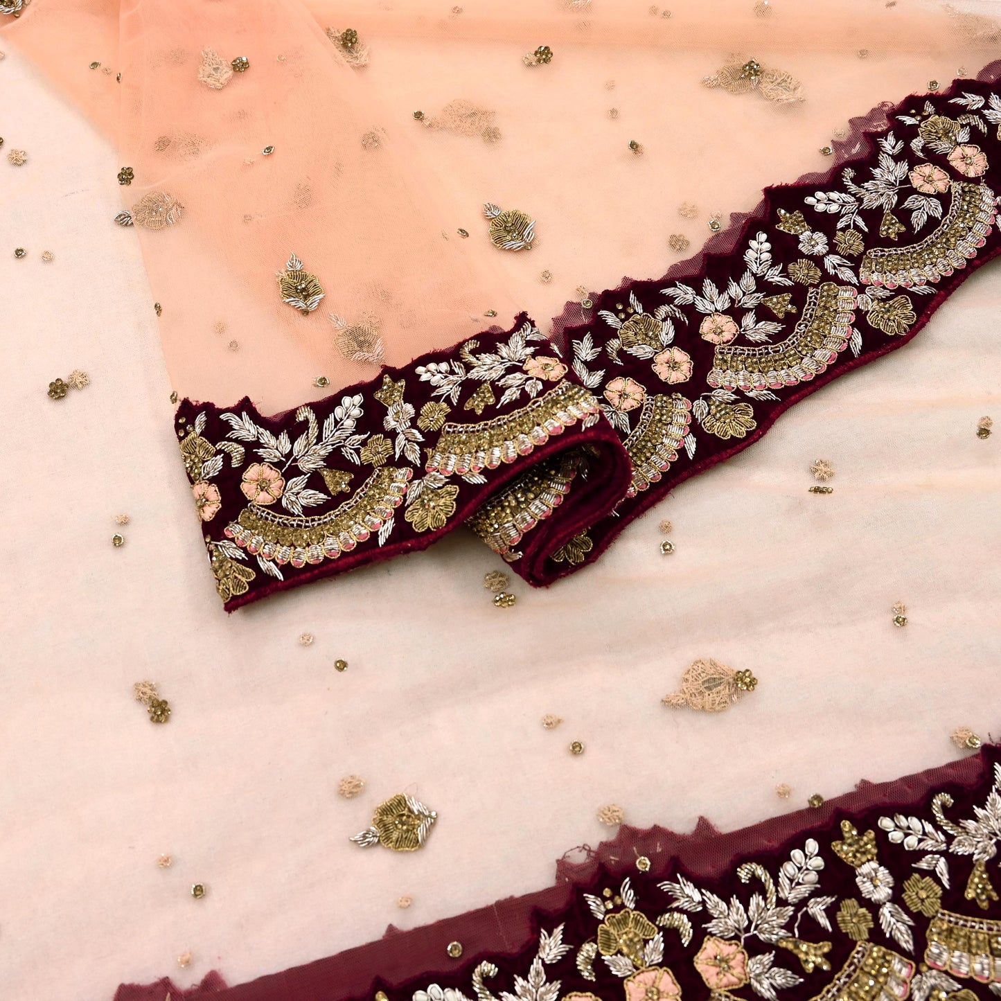 Indian Pre-owned Heavy Wedding Peach Net/Mesh/ Velvet Hand Embroidered Dupatta Designer By Anamika Khanna Bridal Wear