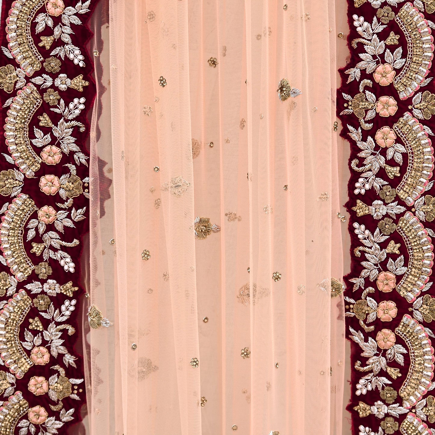 Indian Pre-owned Heavy Wedding Peach Net/Mesh/ Velvet Hand Embroidered Dupatta Designer By Anamika Khanna Bridal Wear