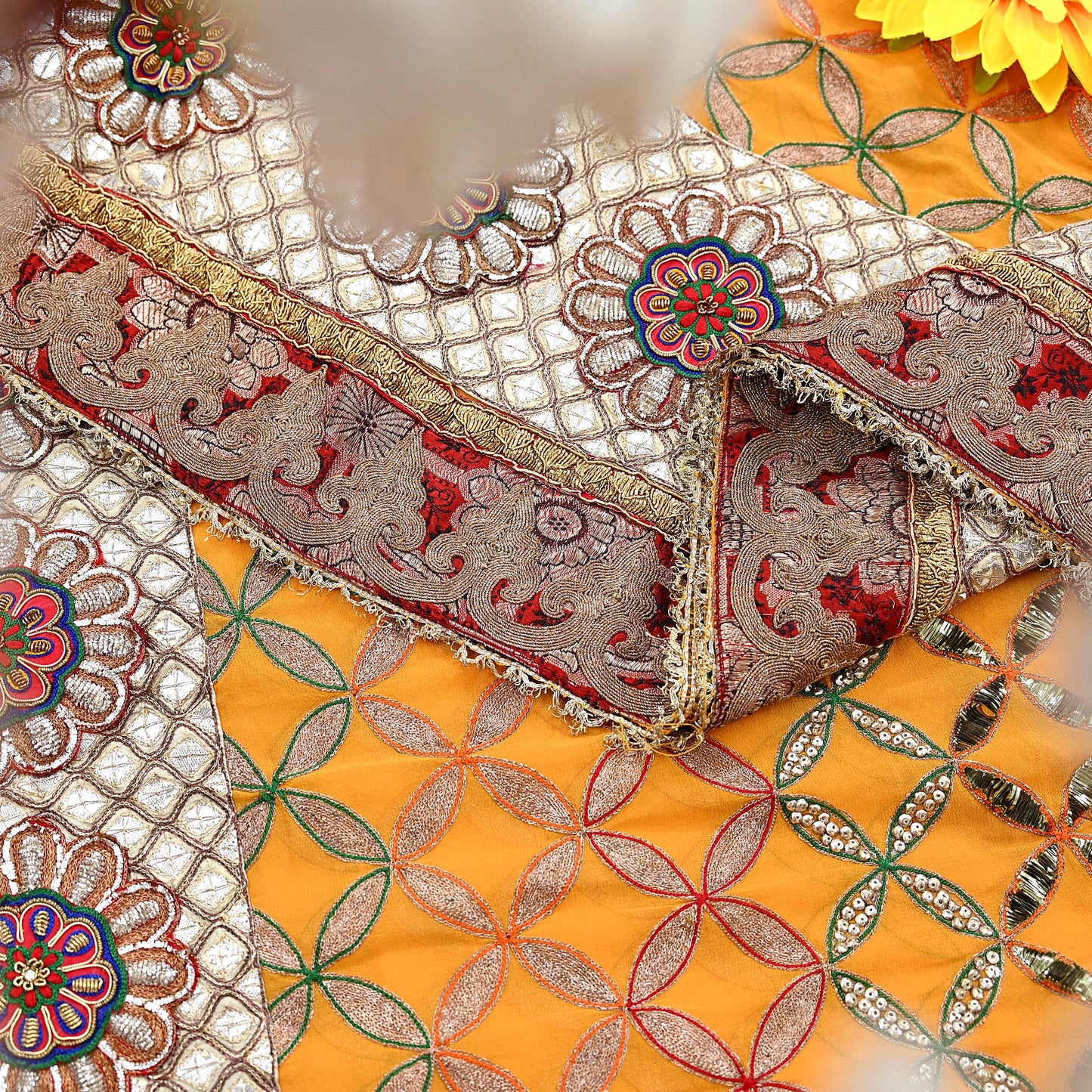 Indian Pre-owned Heavy Wedding Hand Embroidered Lehenga/Dupatta Designer By Anamika Khanna Zardozi Bridal Wear Floral Design