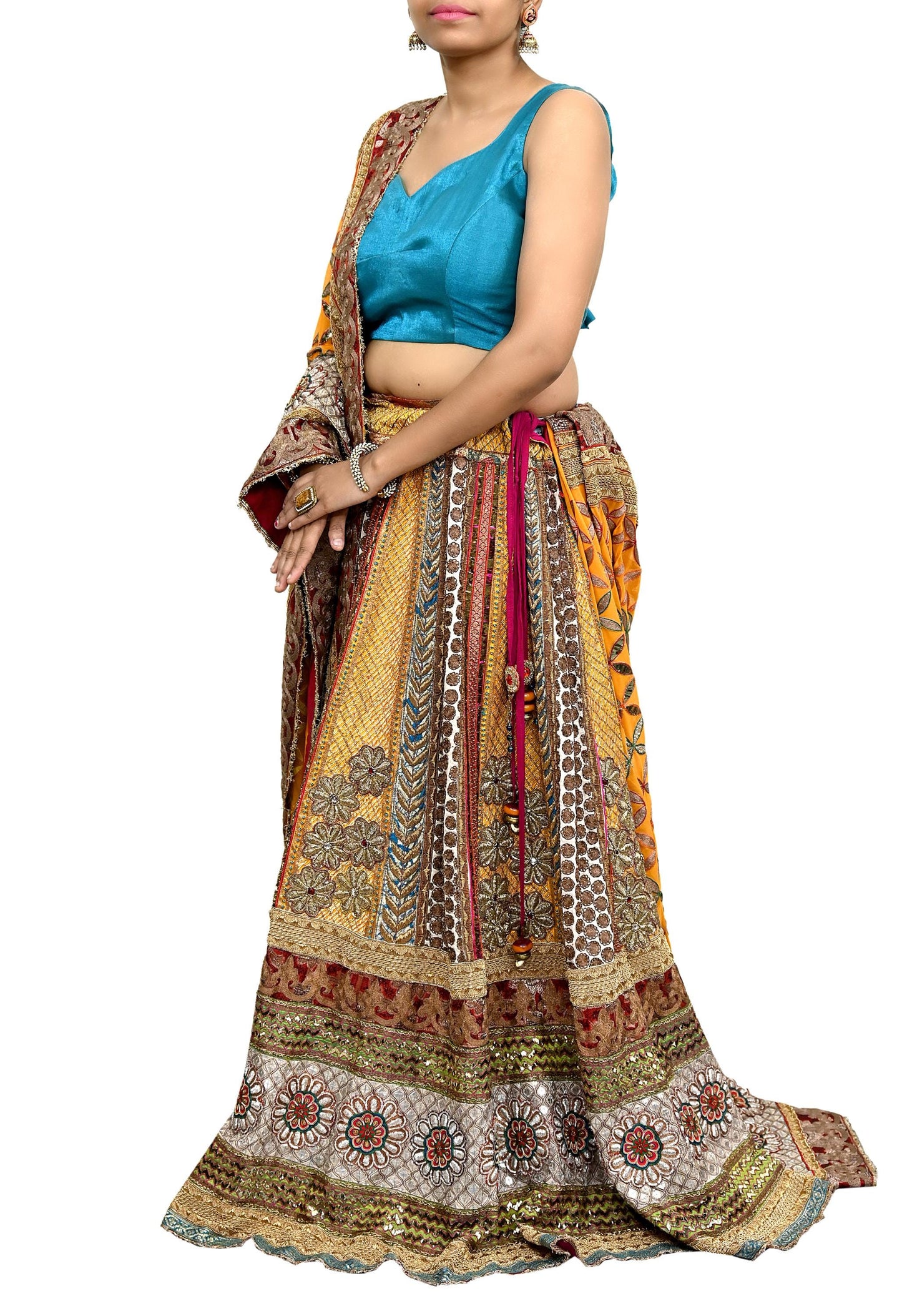 Indian Pre-owned Heavy Wedding Hand Embroidered Lehenga/Dupatta Designer By Anamika Khanna Zardozi Bridal Wear Floral Design