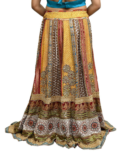 Indian Pre-owned Heavy Wedding Hand Embroidered Lehenga/Skirt Designer By Sabyasachi Zardozi Bridal Wear Floral Design