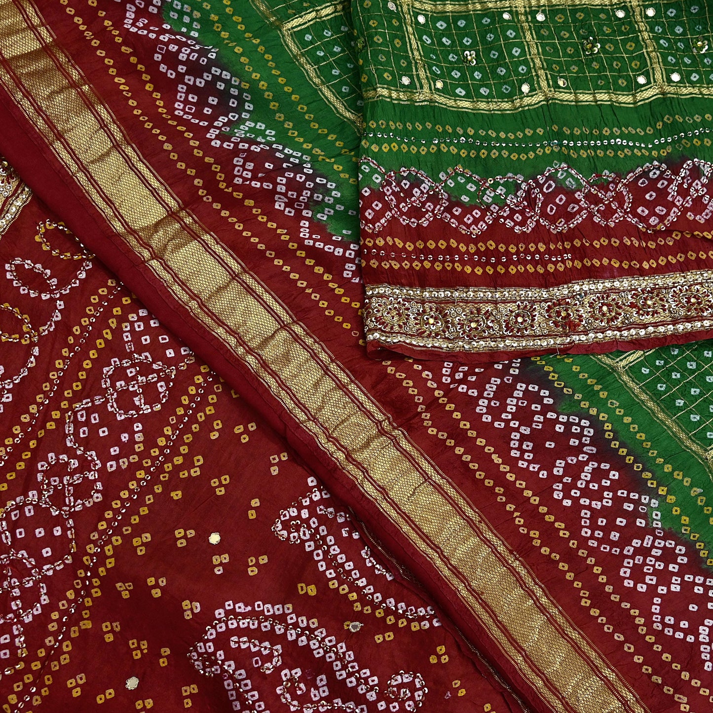 Indian Vintage Red & Green Saree Hand Embroidered Bandhani Printed Sari 100% Pure Silk Fabric 5yard Soft Craft Fabric Beaded
