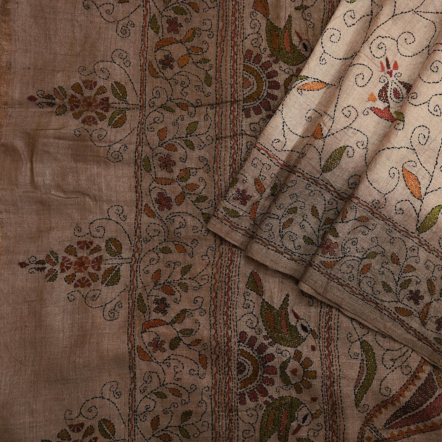 Indian Vintage Beige & Brown Saree 100% Pure Silk Hand Embroidered Kantha Sari Fabric 5Yd Sewing Floral Sequin