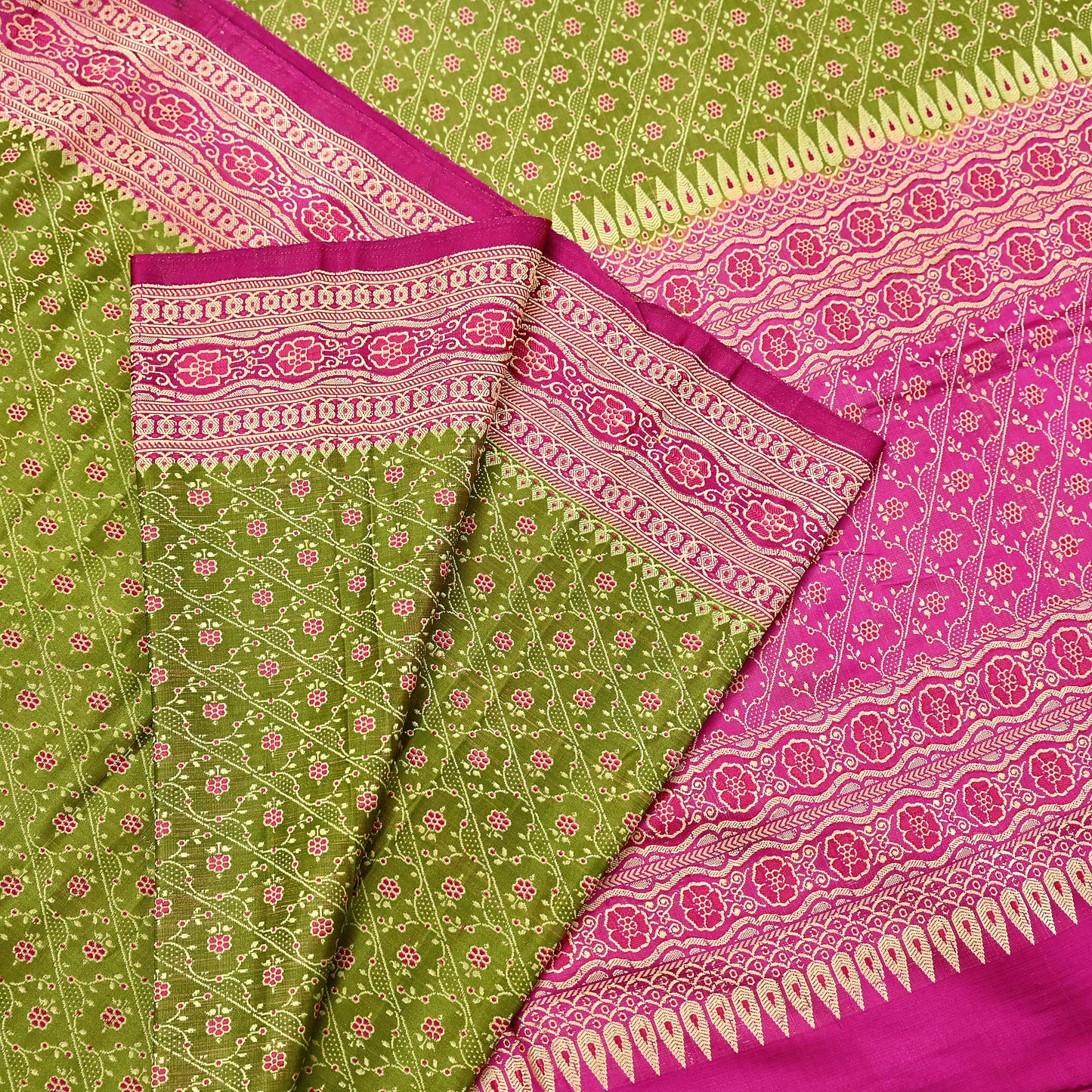Indian Vintage Sari Purple & Green Heavy Pure Satin Silk Woven Banarasi Tanchoi Saree 5Yd Ethnic Craft Fabric Upcycle Bridal Heavy Sarees