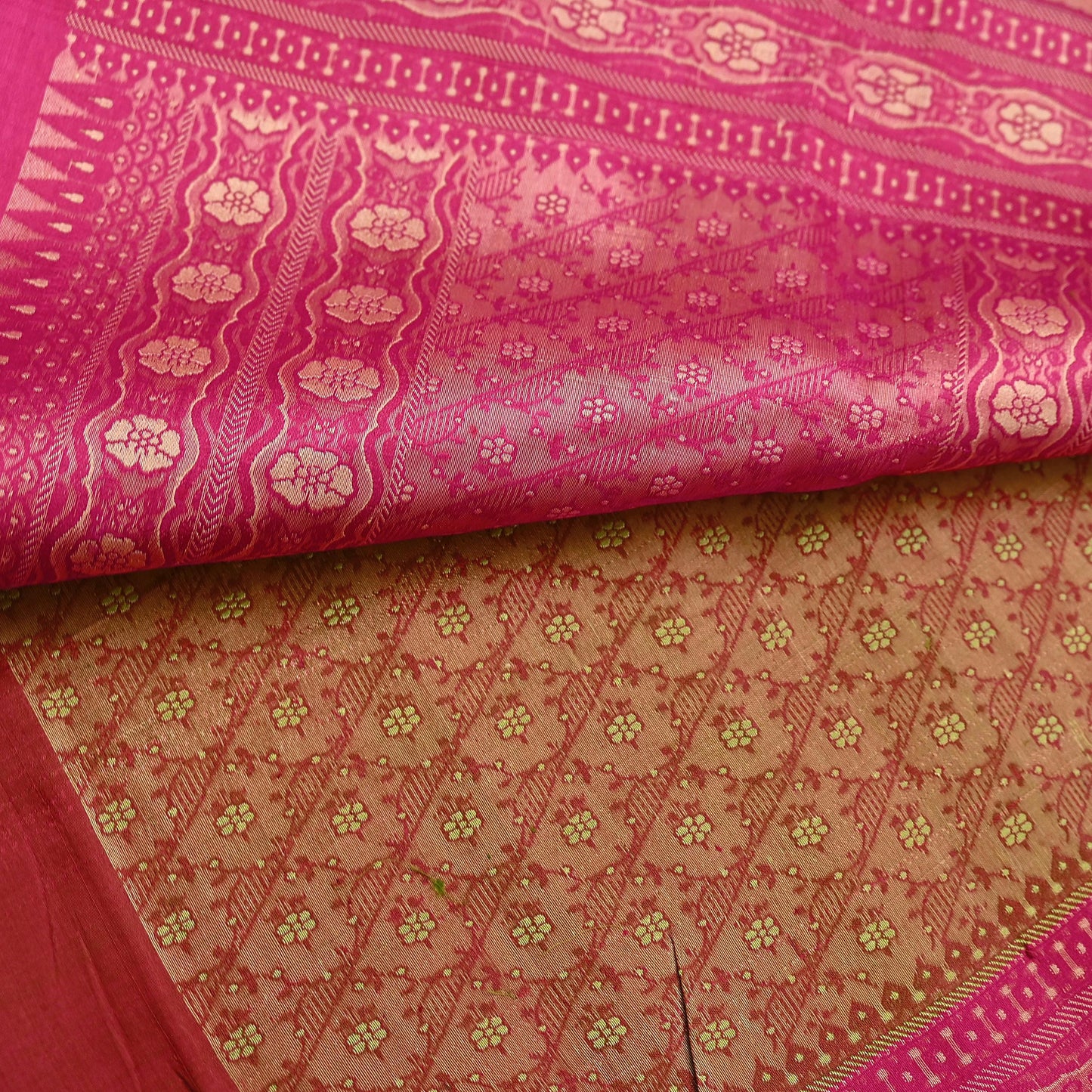 Indian Vintage Sari Purple & Green Heavy Pure Satin Silk Woven Banarasi Tanchoi Saree 5Yd Ethnic Craft Fabric Upcycle Bridal Heavy Sarees
