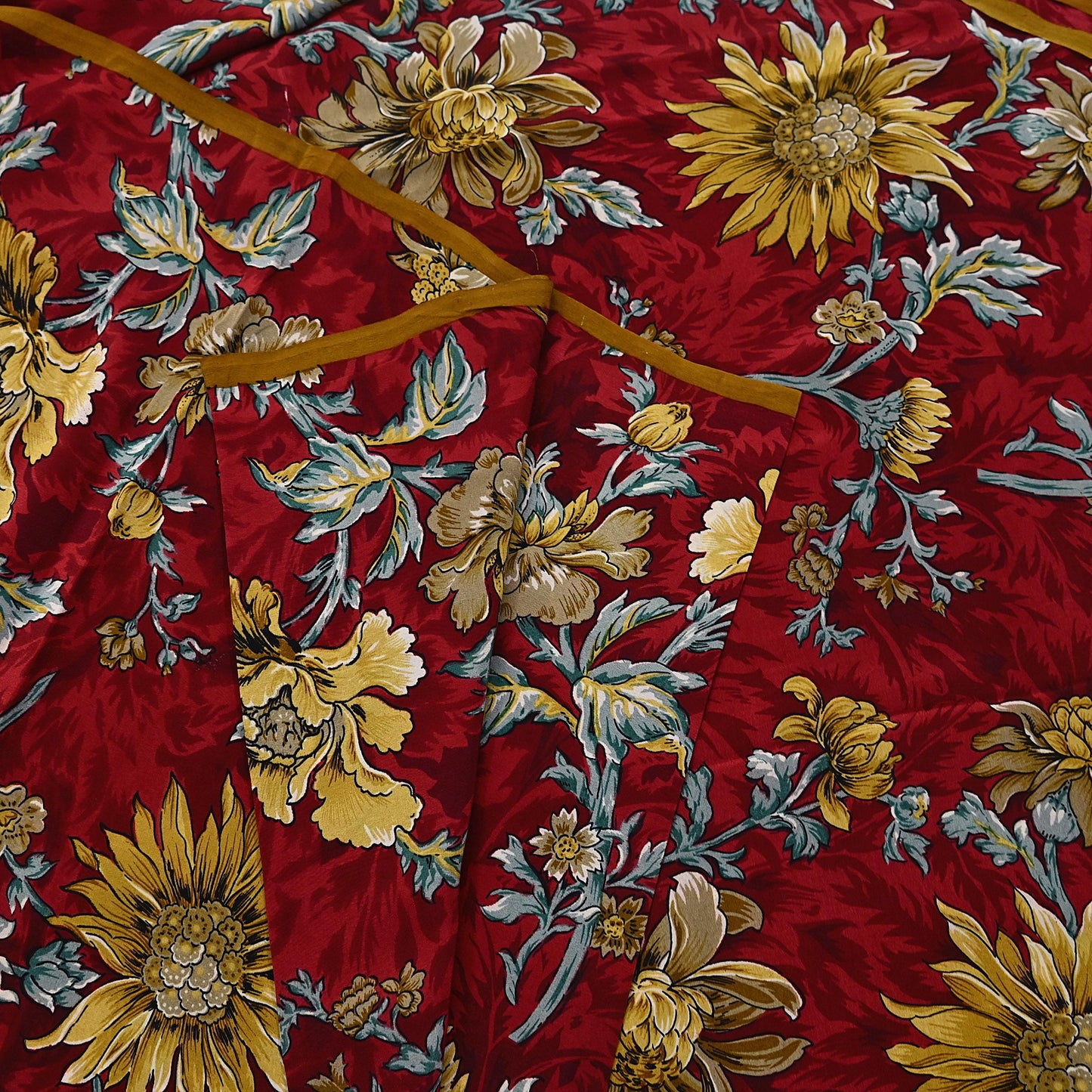 Indian Vintage Sari Red Pure Crepe Silk Printed Saree 5yard Sewing Quilting Floral Soft Craft Fabric Wrap