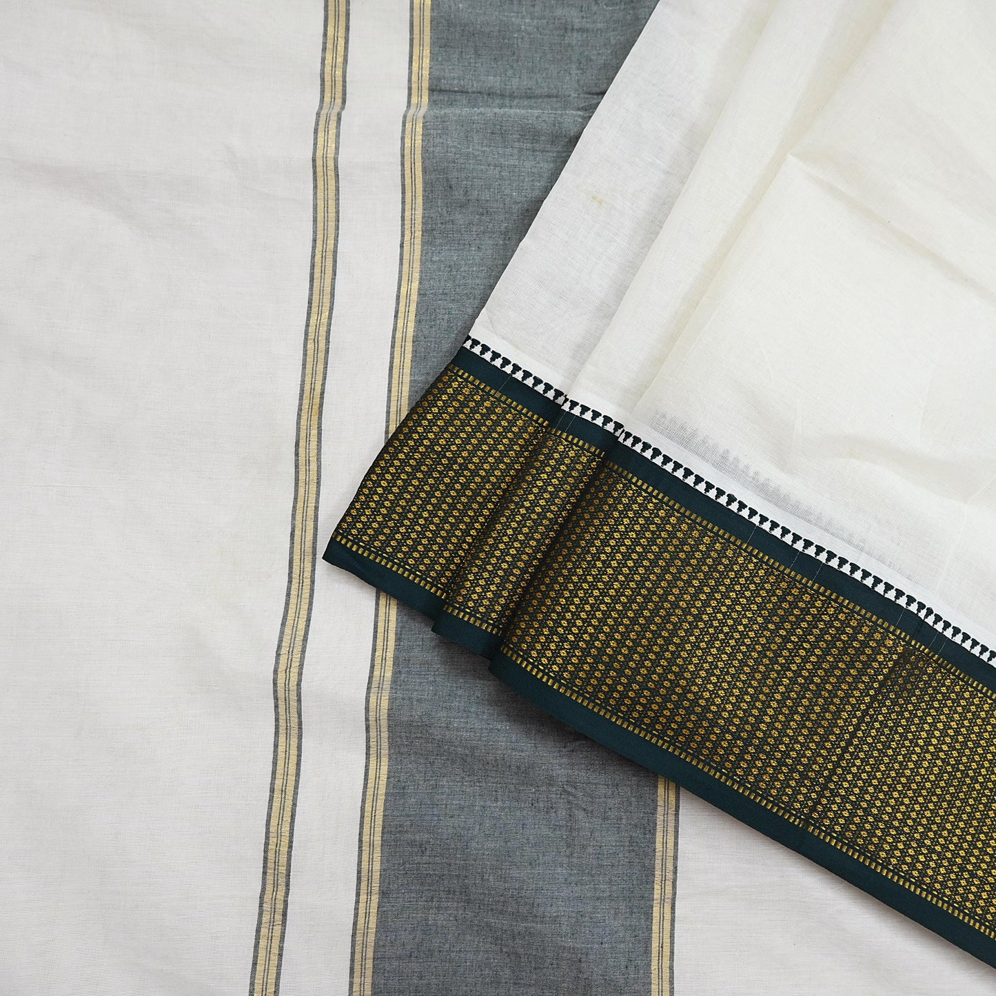 Vintage Bengali Traditional Saree Handwoven Pure Cotton Off White Red & Golden Border Ethnic Gift for Christmas