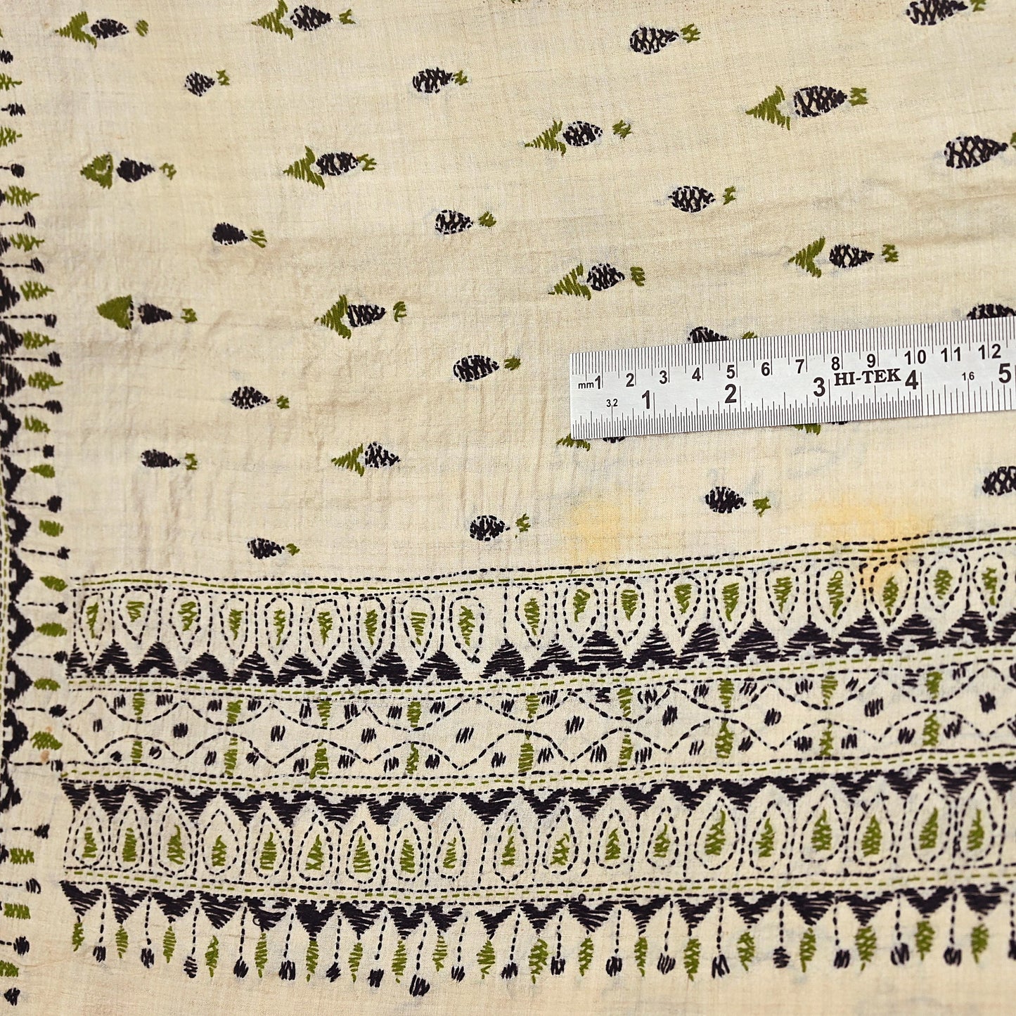 Indian Vintage Ivory Saree 100% Pure Silk Hand Embroidered Kantha Sari Fabric 5Yd Sewing Floral Sequin