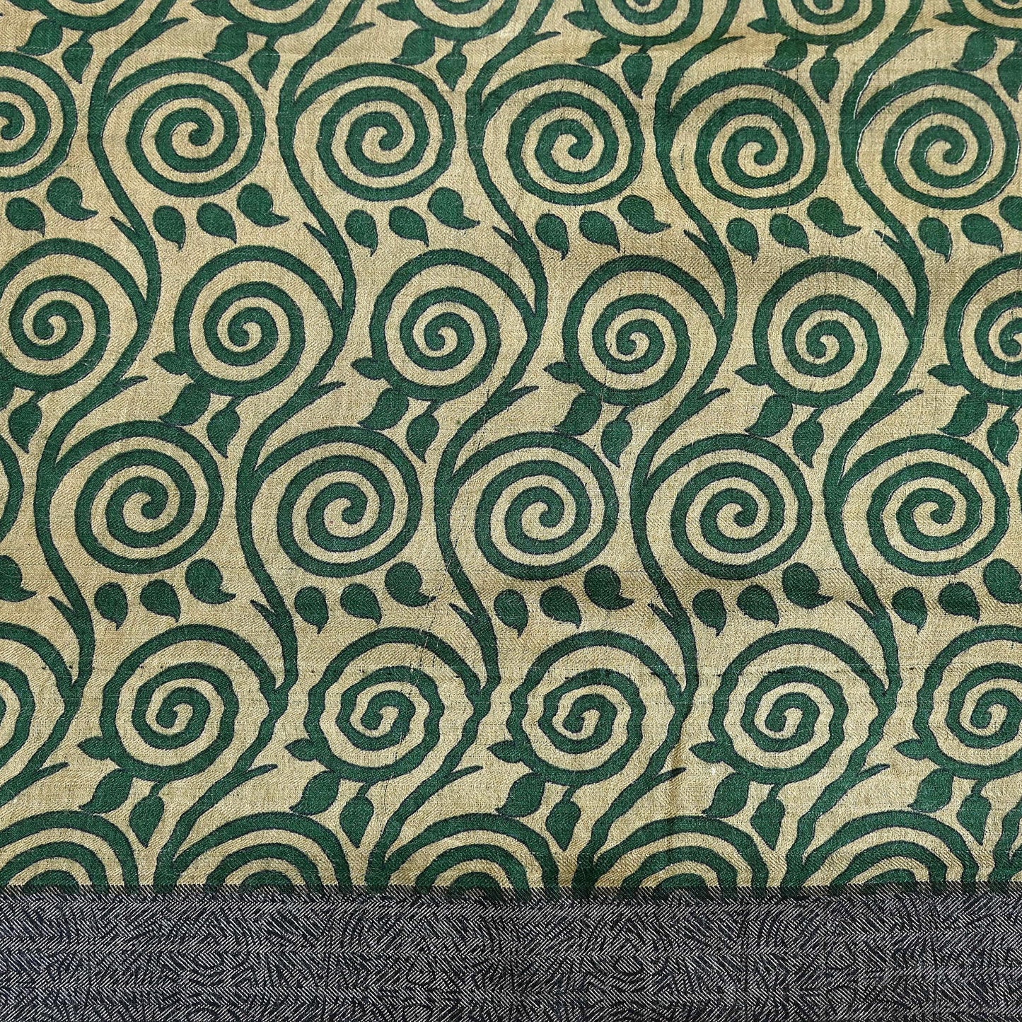 Vintage Beige Green Wool Saree Indian Pure Wool Floral Woven Fabric 6 Yard Soft Warm Craft Material for Winter Dressmaking & Sewing