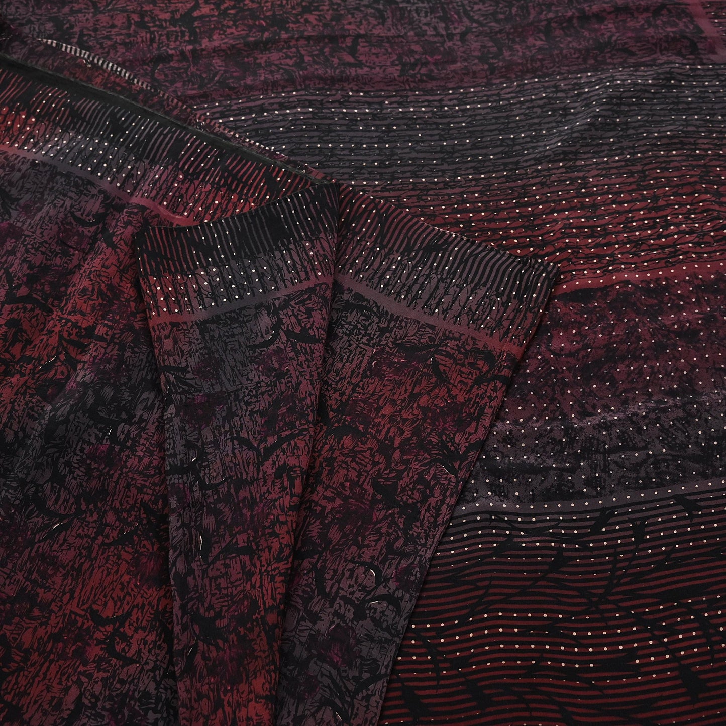 Indian Vintage brown black Pure Crepe Silk Saree Floral Print 5 Yards Soft Sewing Fabric for Dressmaking, Quilting, Crafting Upcycling