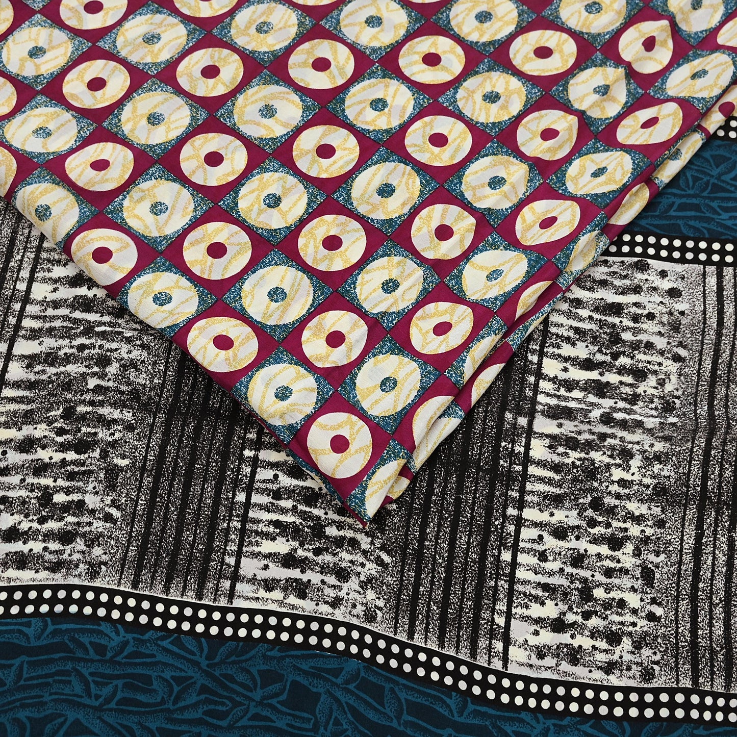 Indian Vintage red & Blue Pure Crepe Silk Saree Floral Print 6 Yards Soft Sewing Fabric for Dressmaking, Quilting, Crafting Upcycling