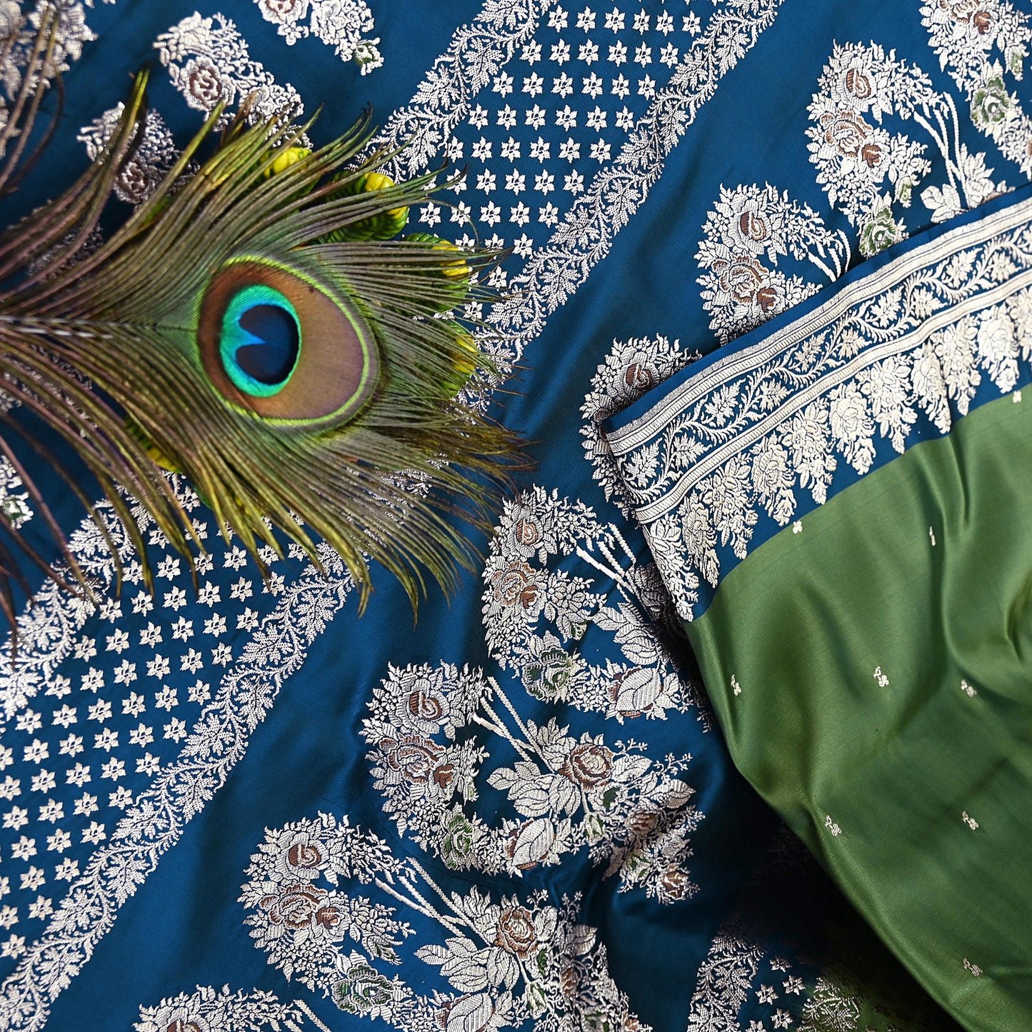 Indian Vintage Sari Heavy Wedding Green blue Pure Satin Silk Woven Brocade Banarasi Sarees Silver Zari 5Yd Dress making Crafting Upcycle